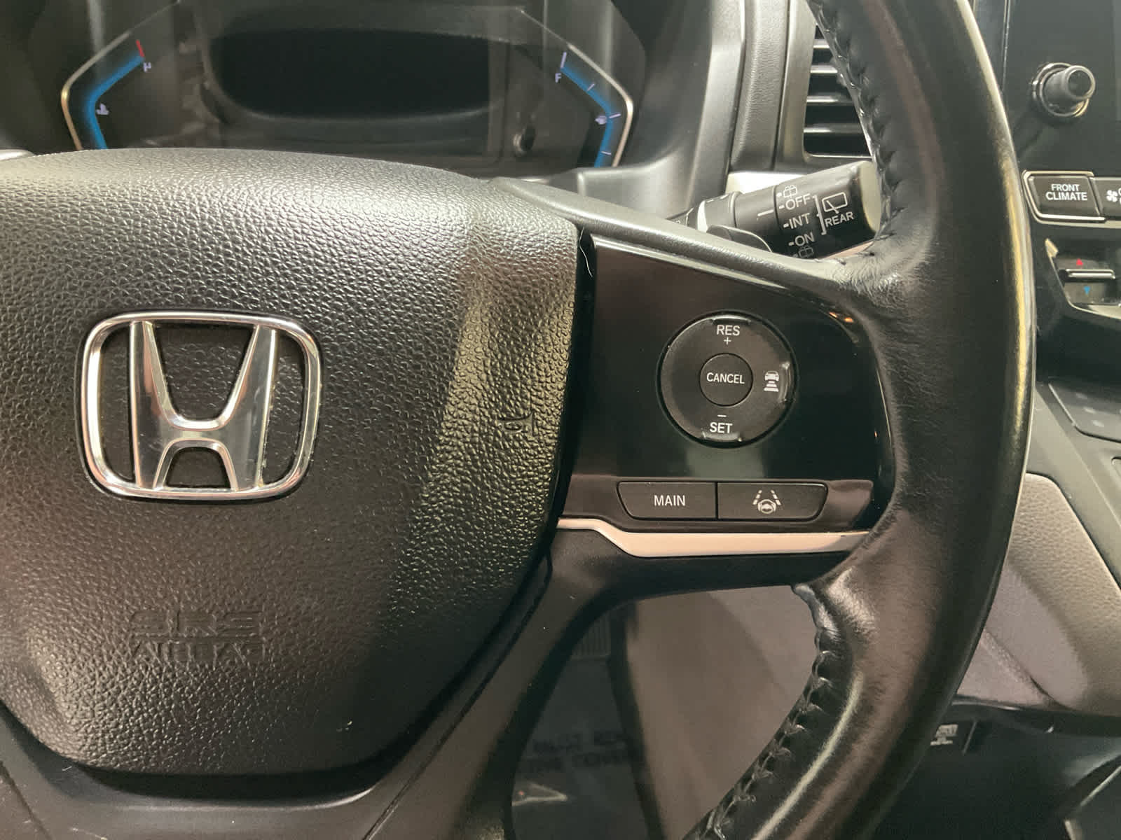 Used 2018 Honda Odyssey Van