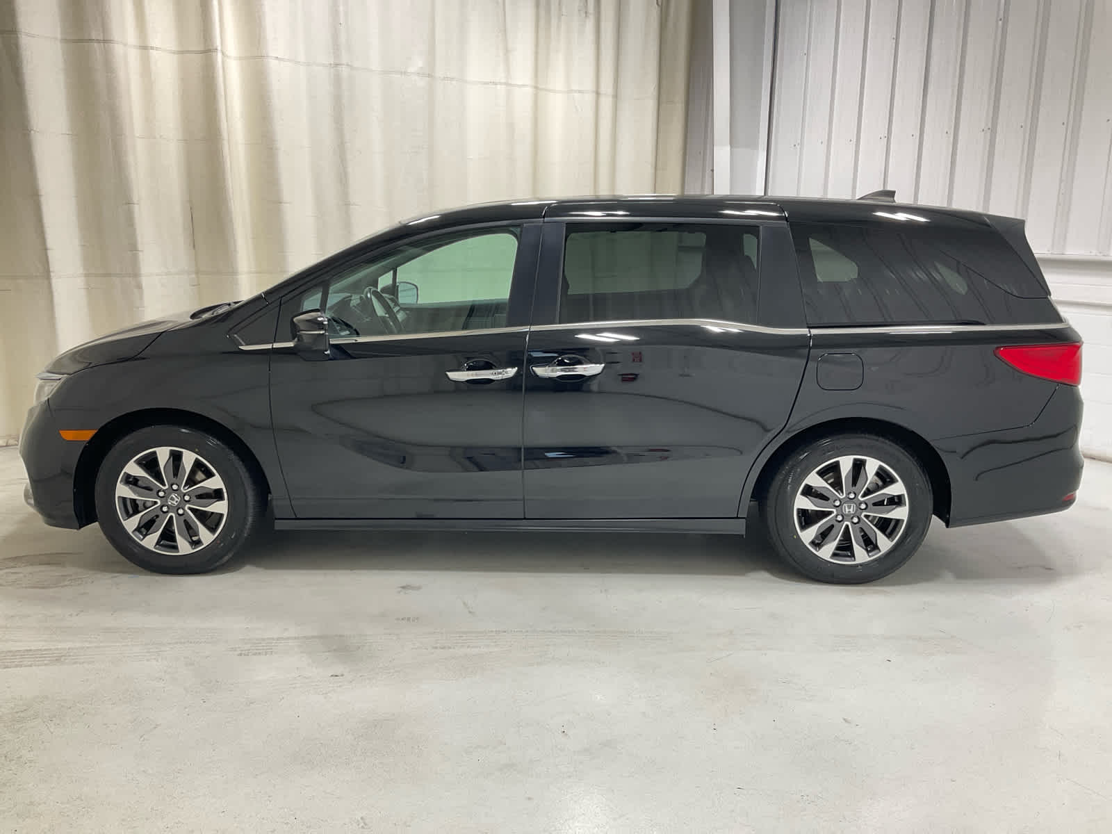 Used 2022 Honda Odyssey Van