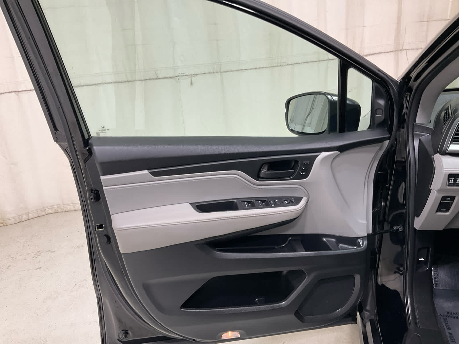 Used 2022 Honda Odyssey Van