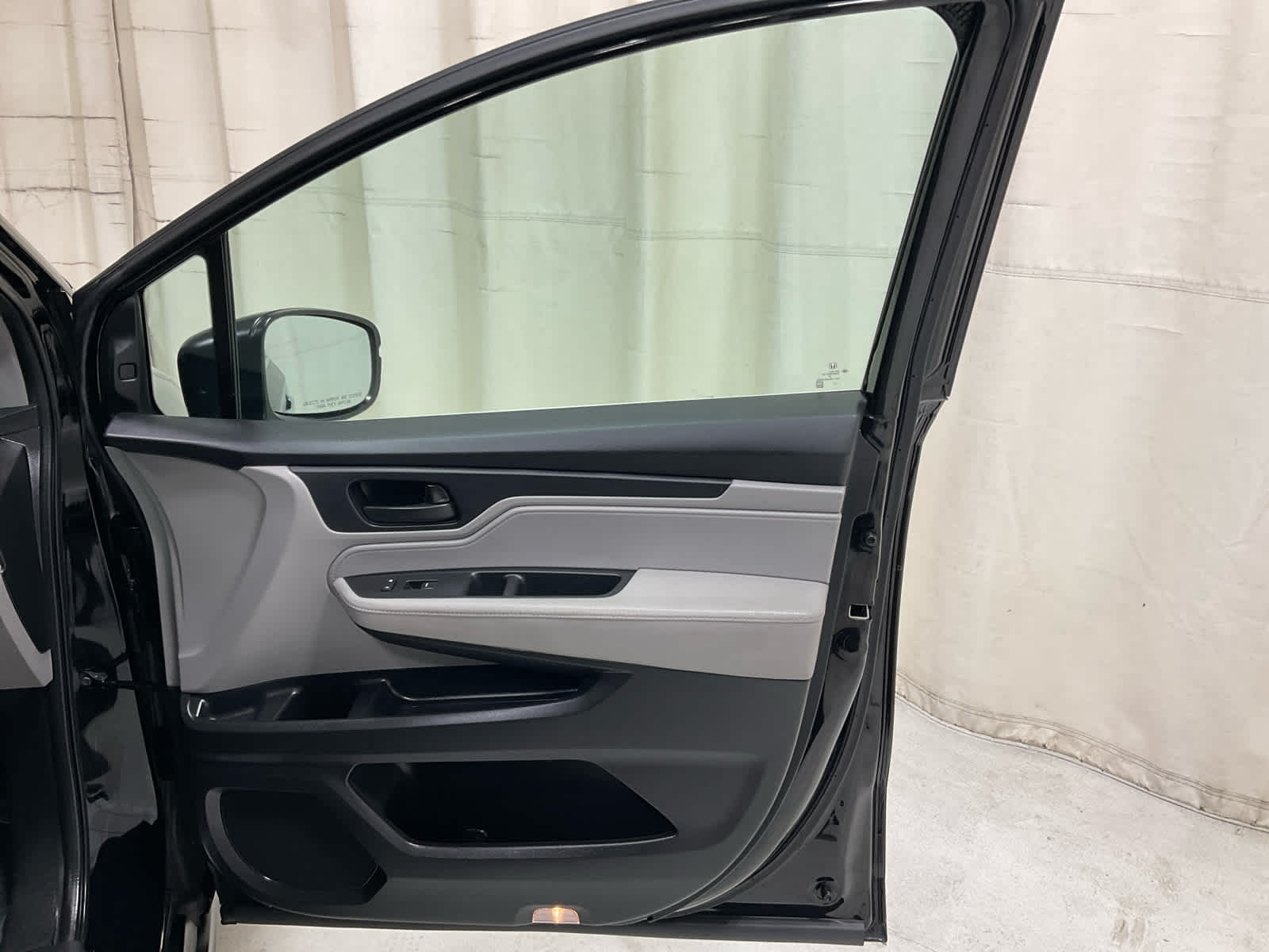 Used 2022 Honda Odyssey Van