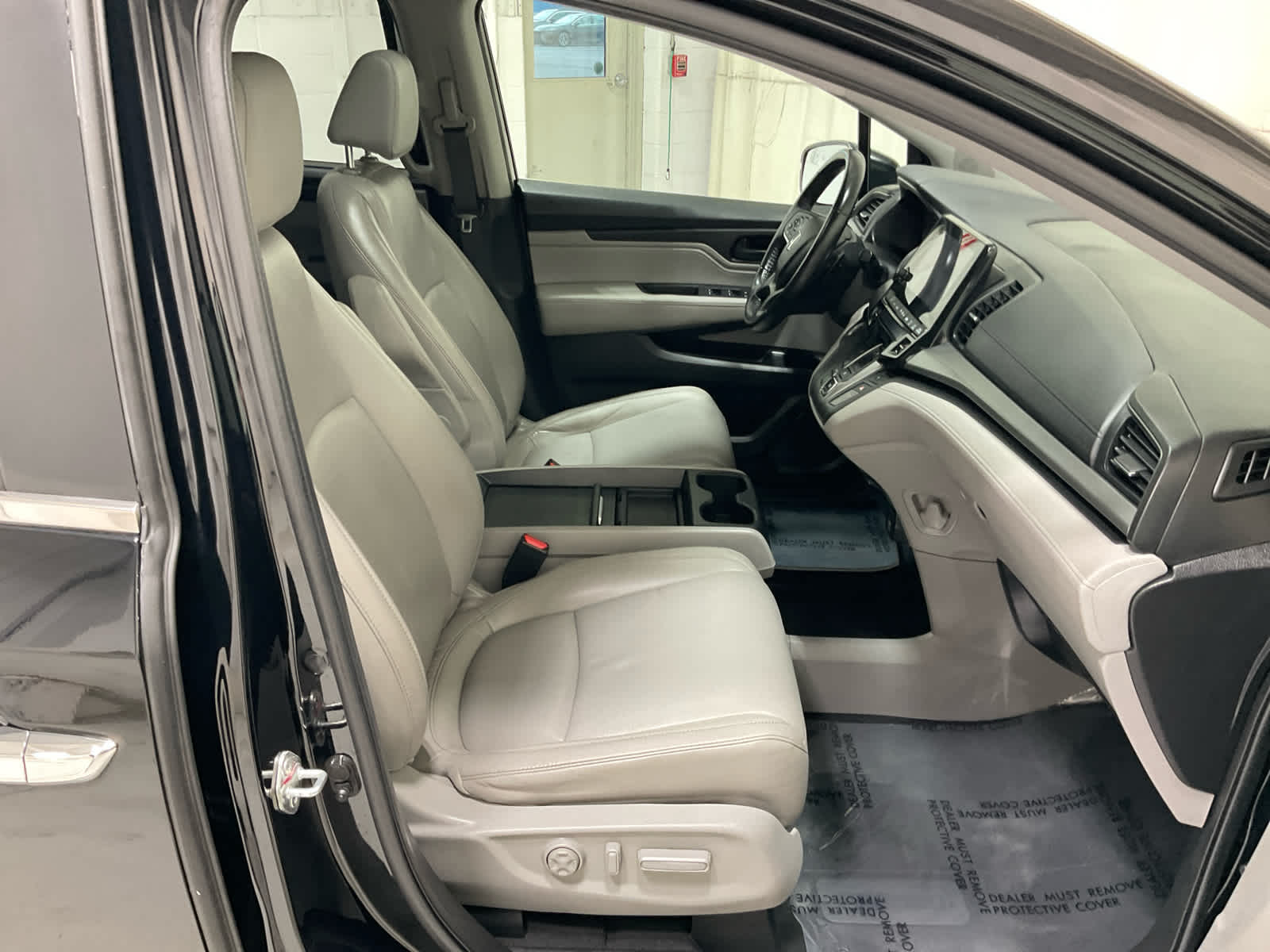 Used 2022 Honda Odyssey Van