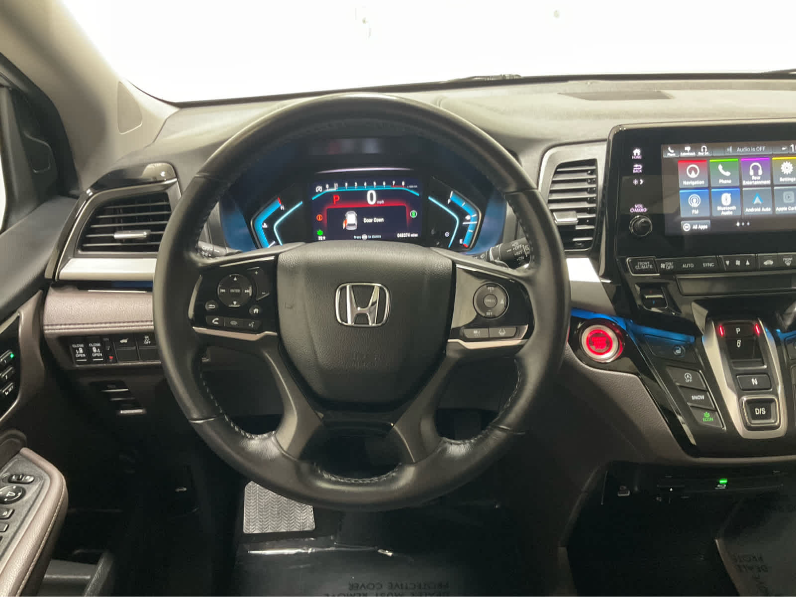 Used 2024 Honda Odyssey Van