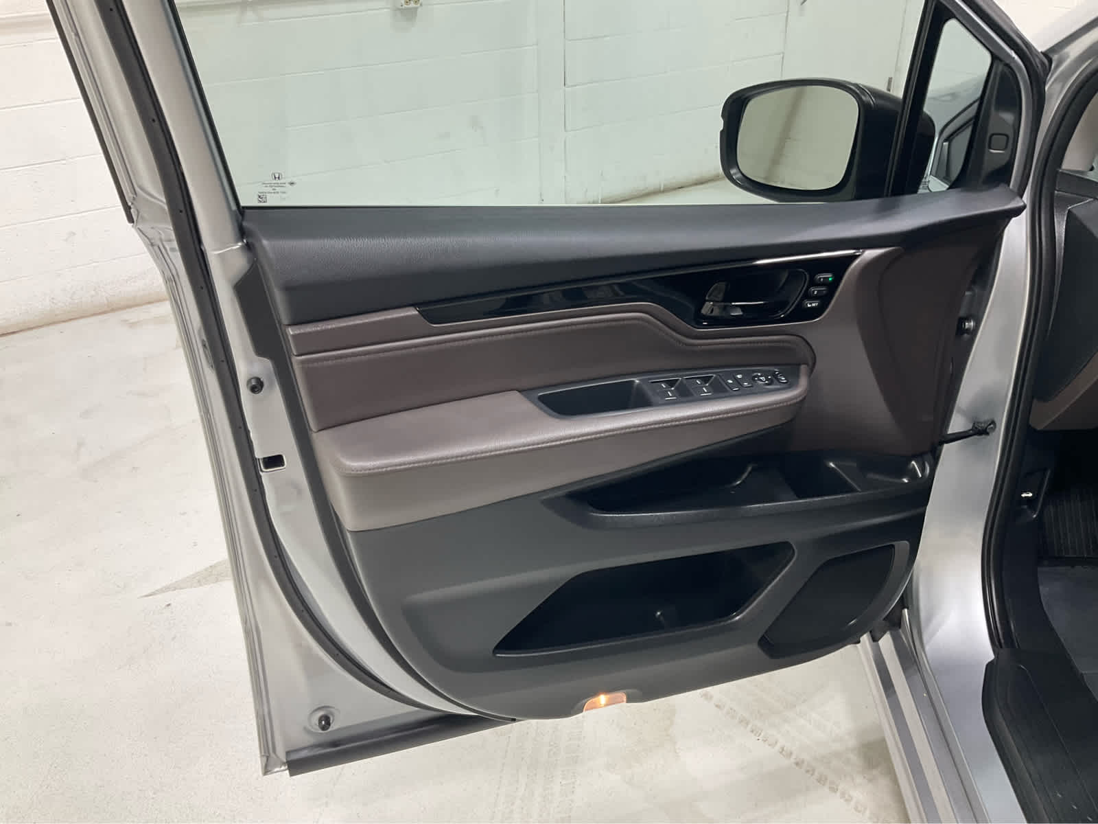 Used 2024 Honda Odyssey Van