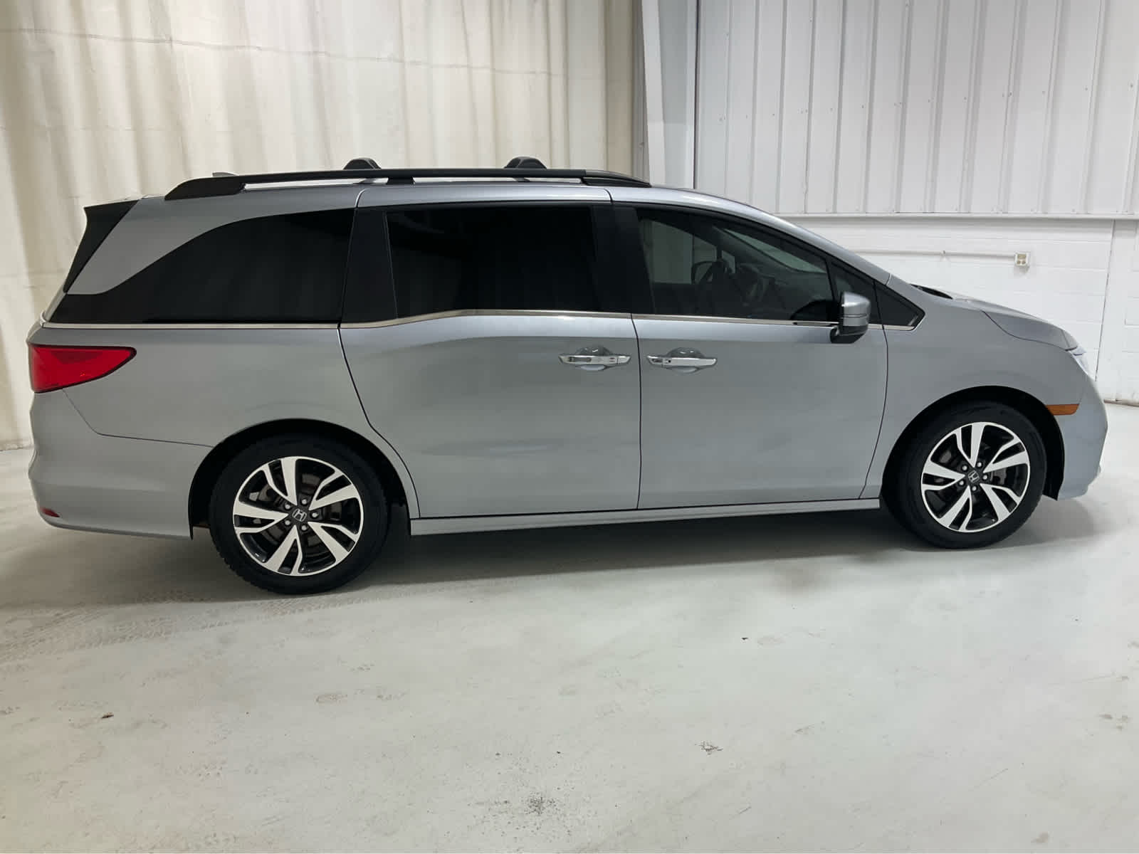Used 2024 Honda Odyssey Van