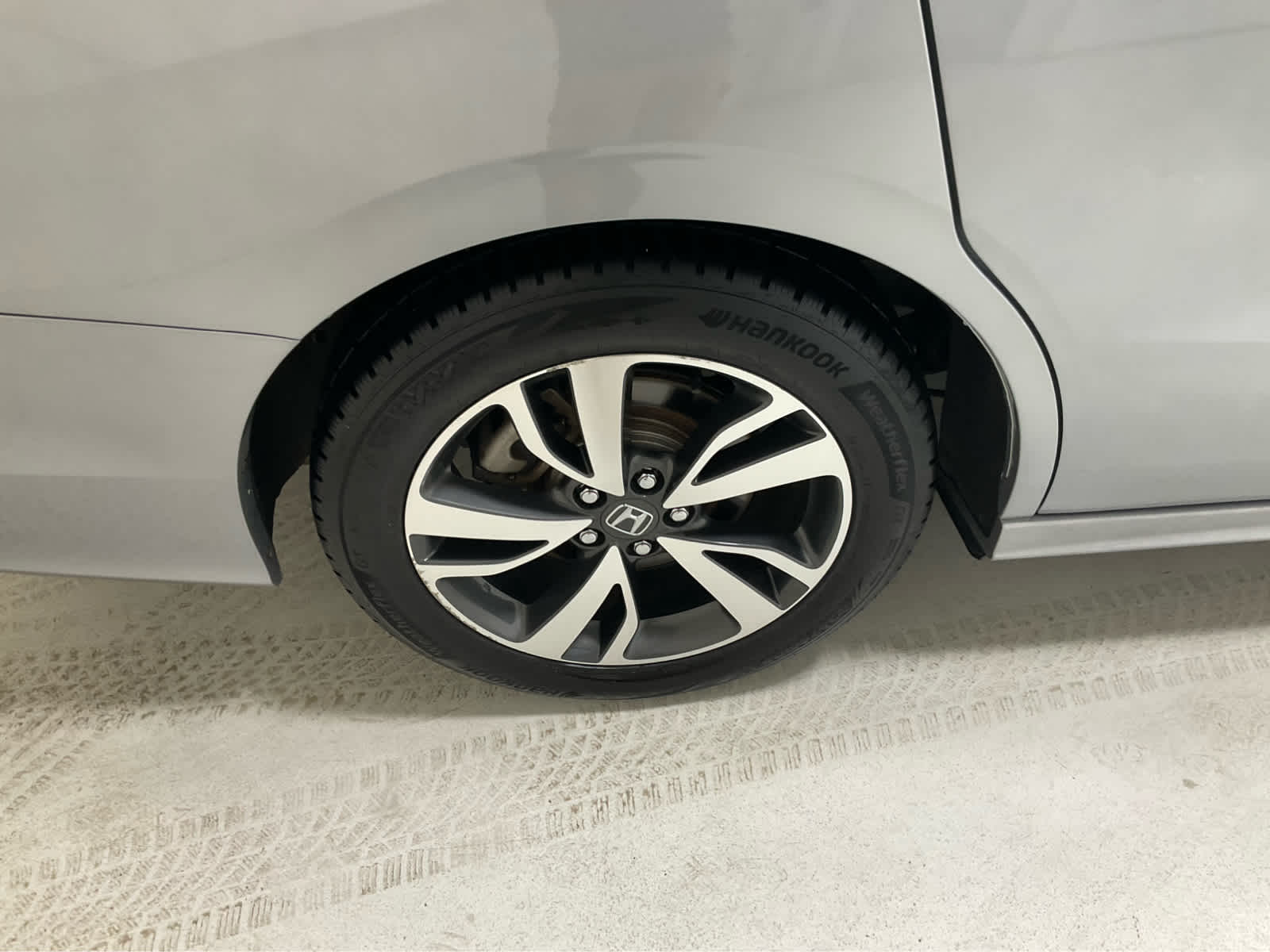 Used 2024 Honda Odyssey Van