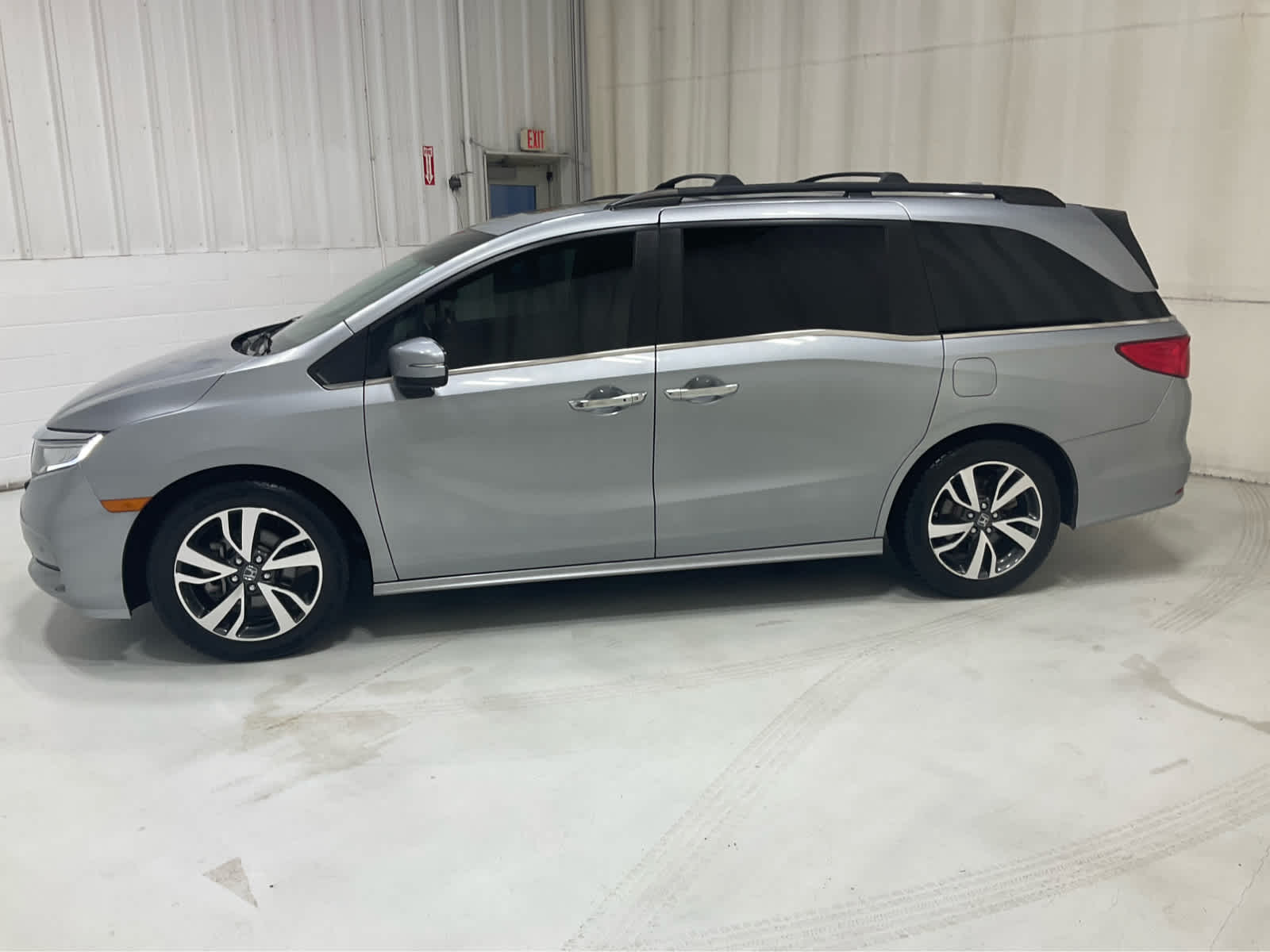 Used 2024 Honda Odyssey Van