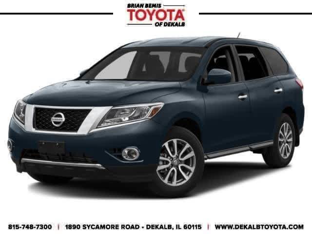 2015 Nissan Pathfinder Platinum's photo