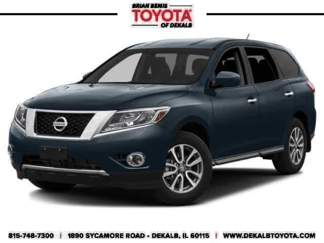 2015 Nissan Pathfinder Platinum's photo