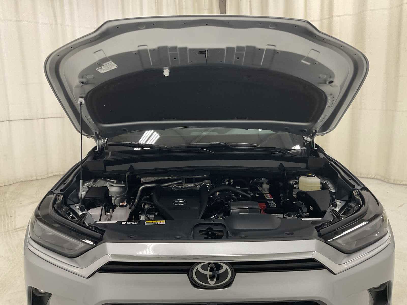 2024 Toyota Grand Highlander Limited's photo