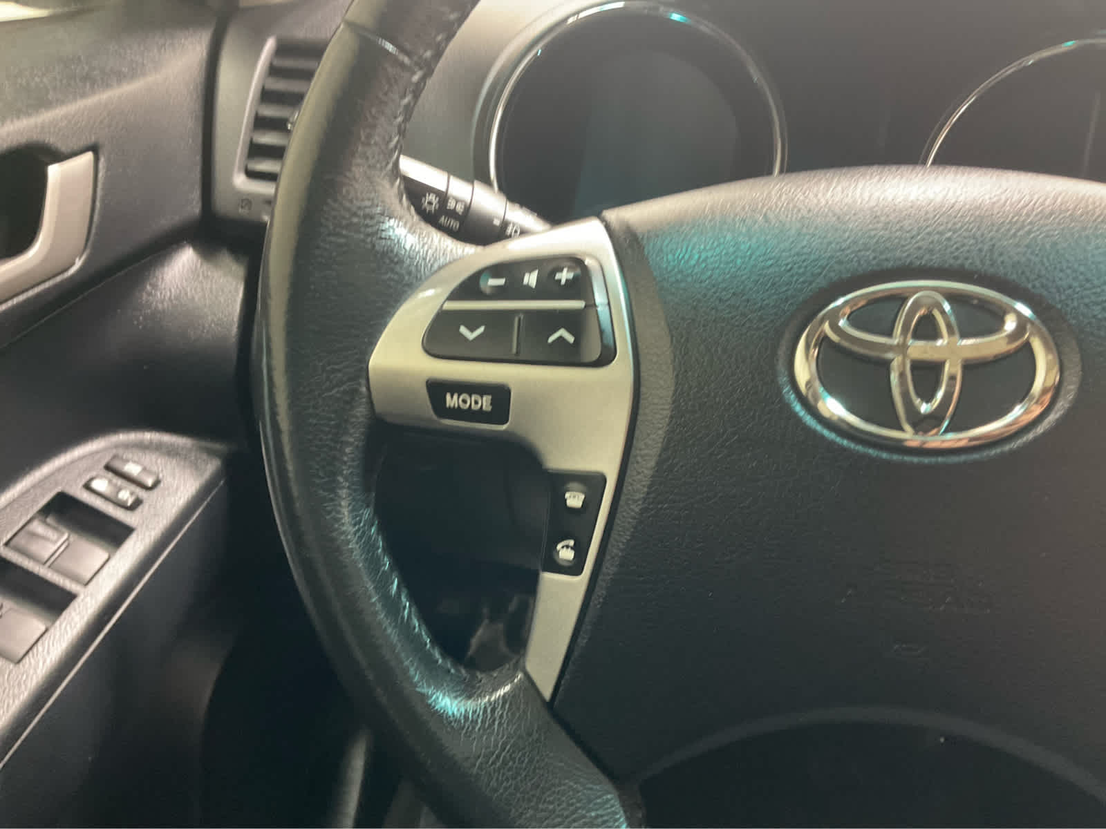 Used 2012 Toyota Highlander SUV