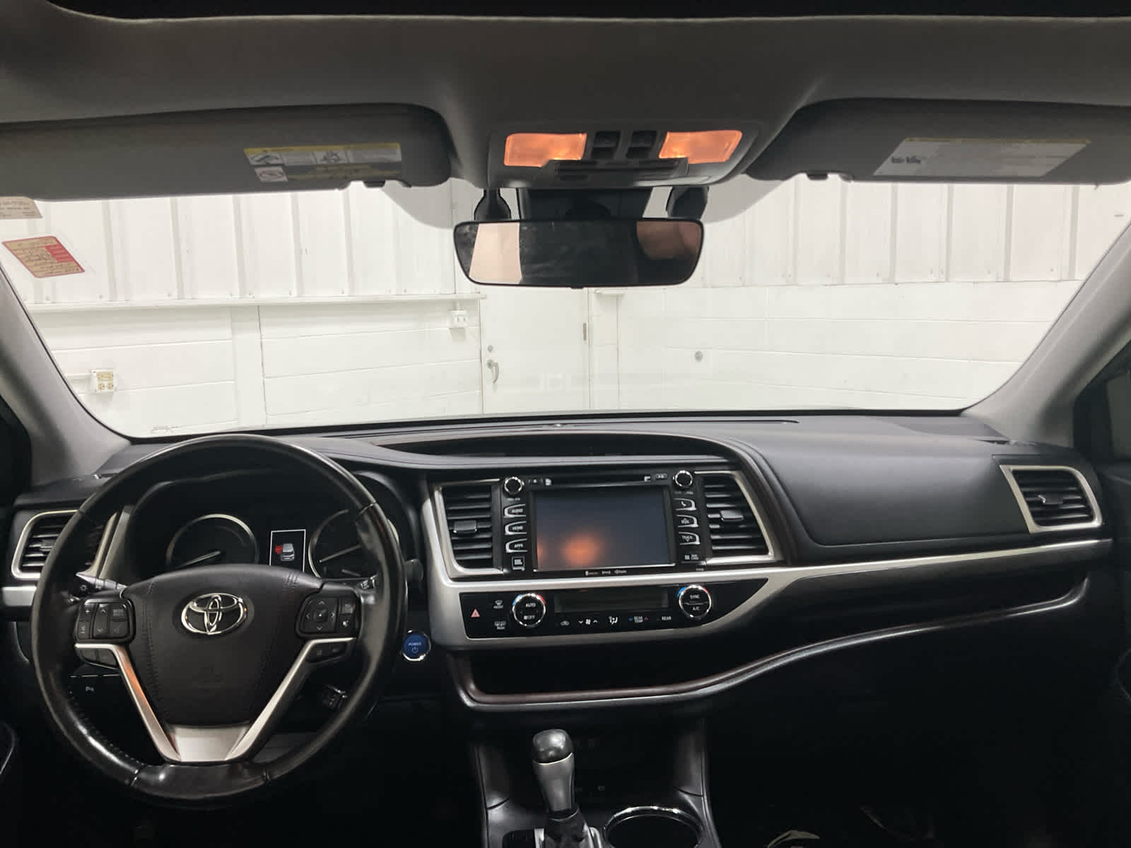 Used 2017 Toyota Highlander SUV
