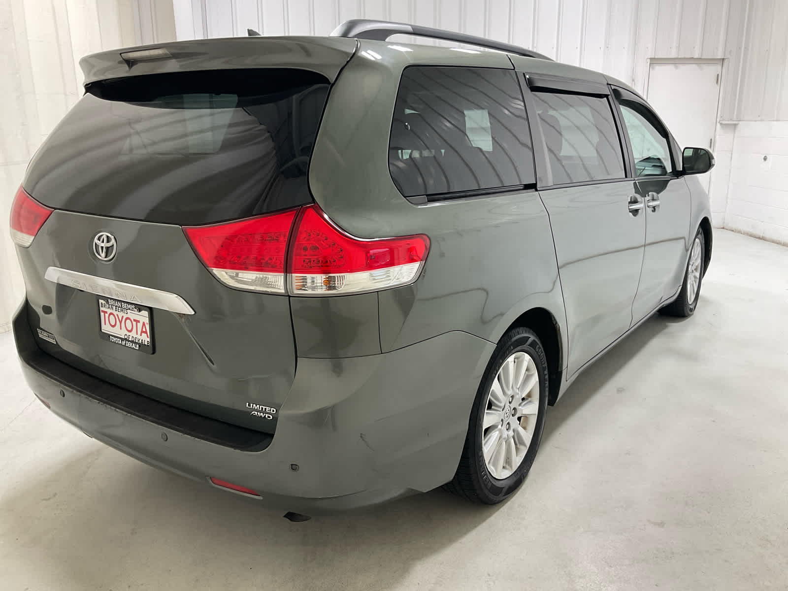 Used 2014 Toyota Sienna Van