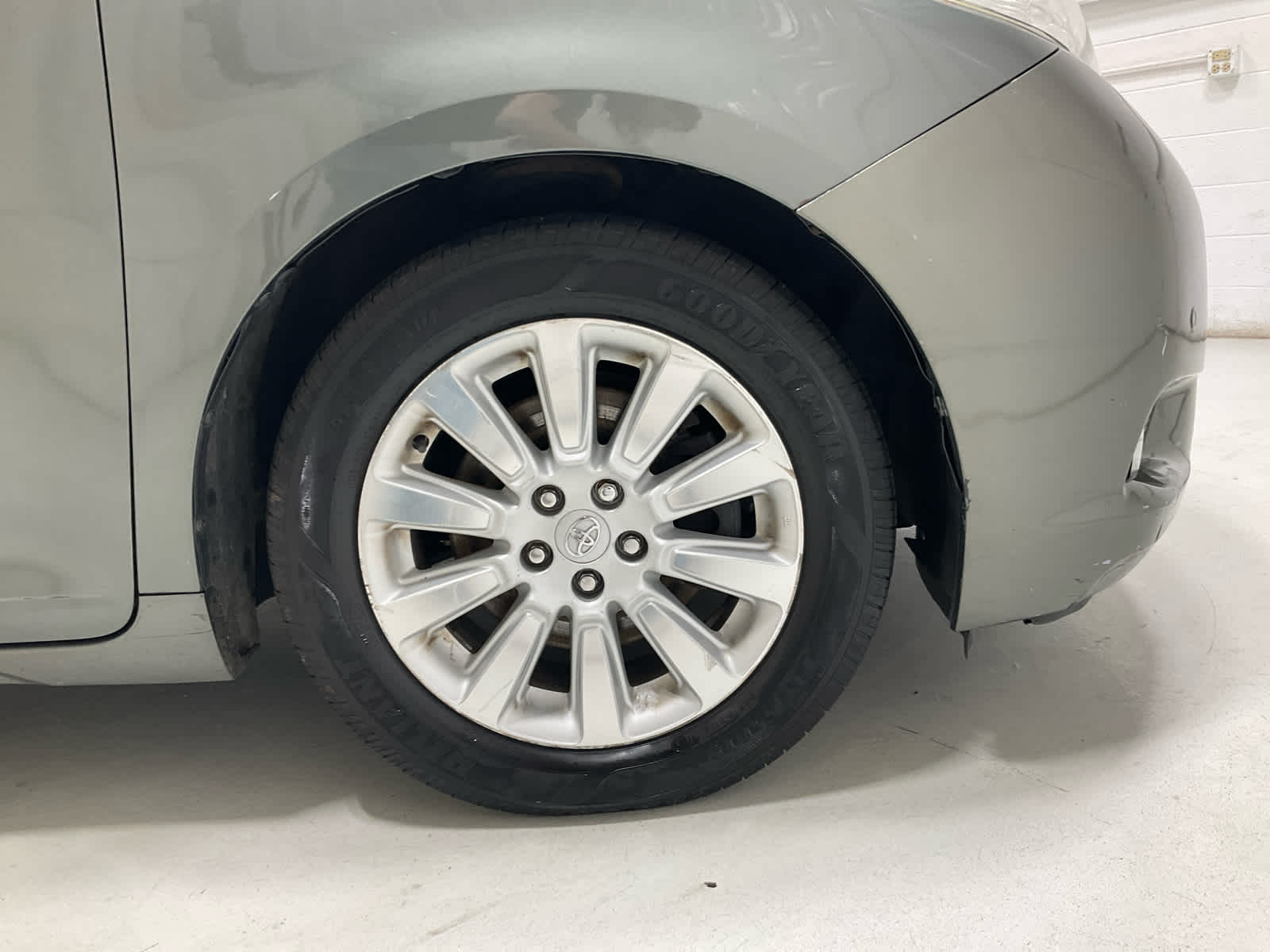 Used 2014 Toyota Sienna Van