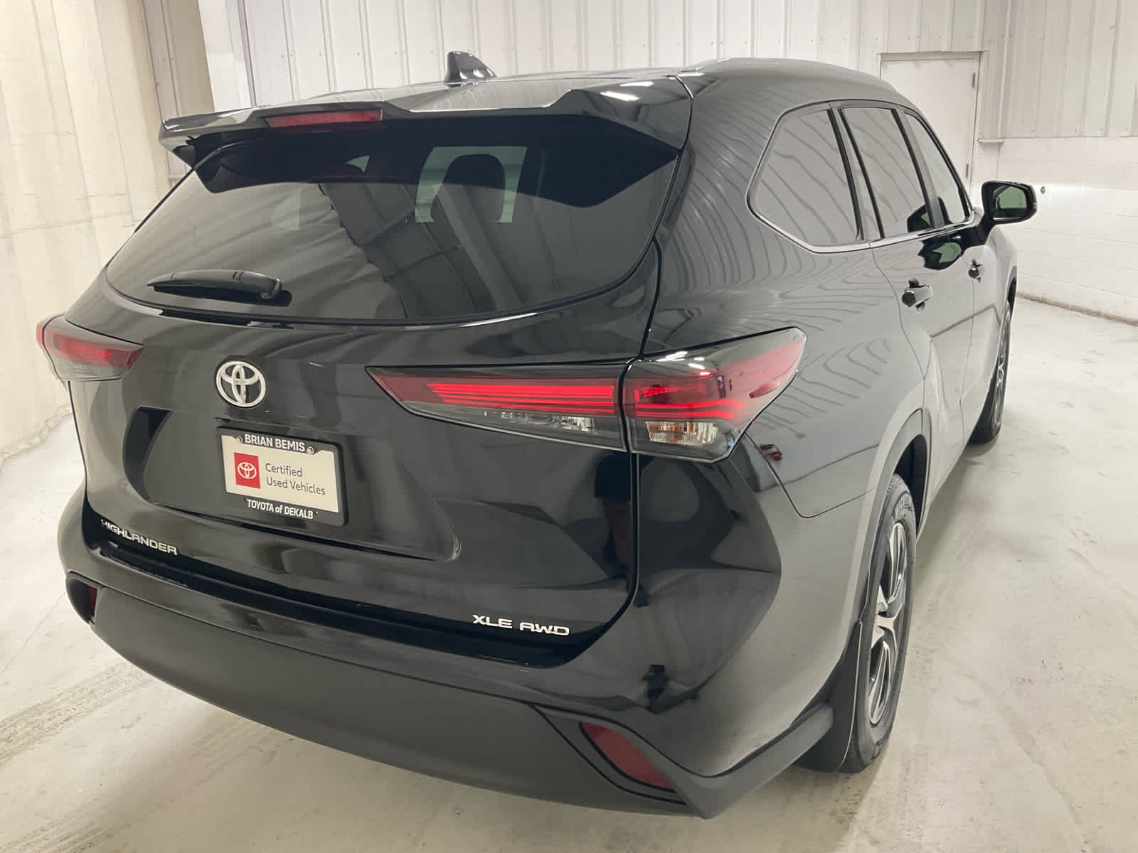 Used 2025 Toyota Highlander SUV