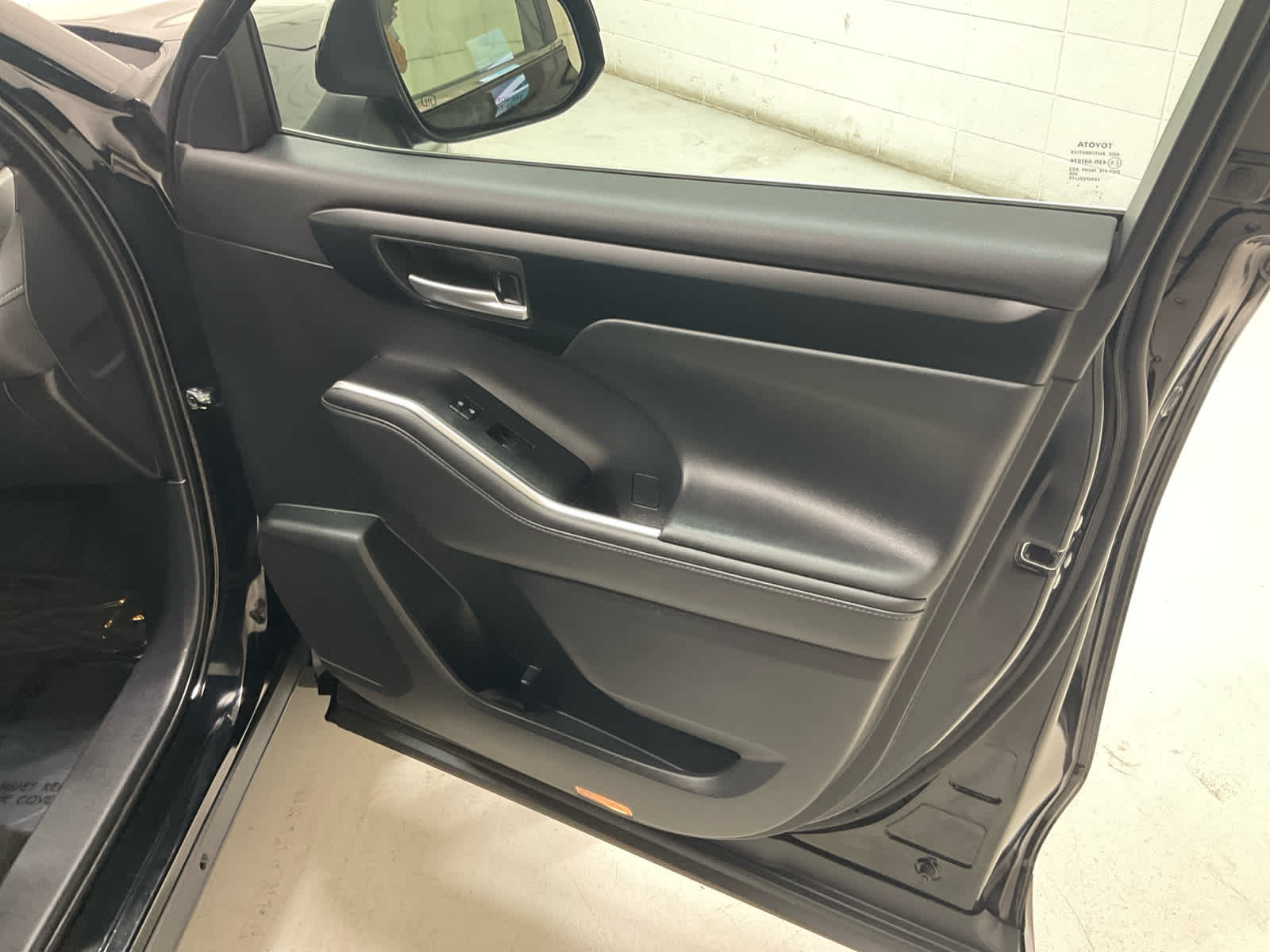 Used 2025 Toyota Highlander SUV