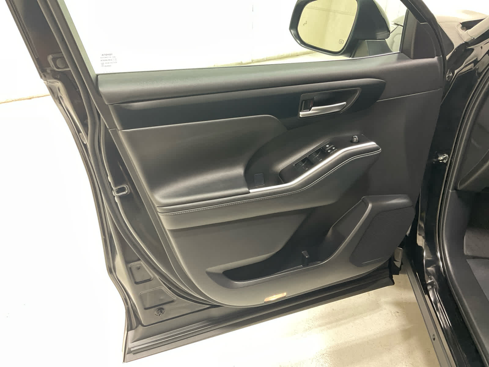 Used 2025 Toyota Highlander SUV