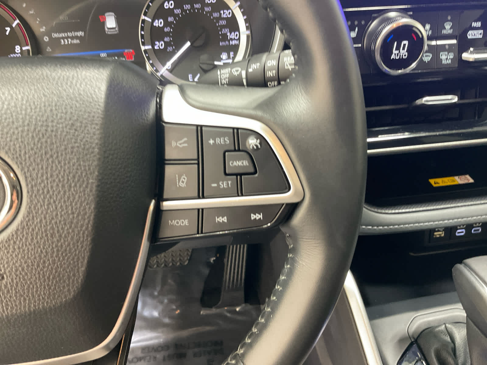 Used 2025 Toyota Highlander SUV