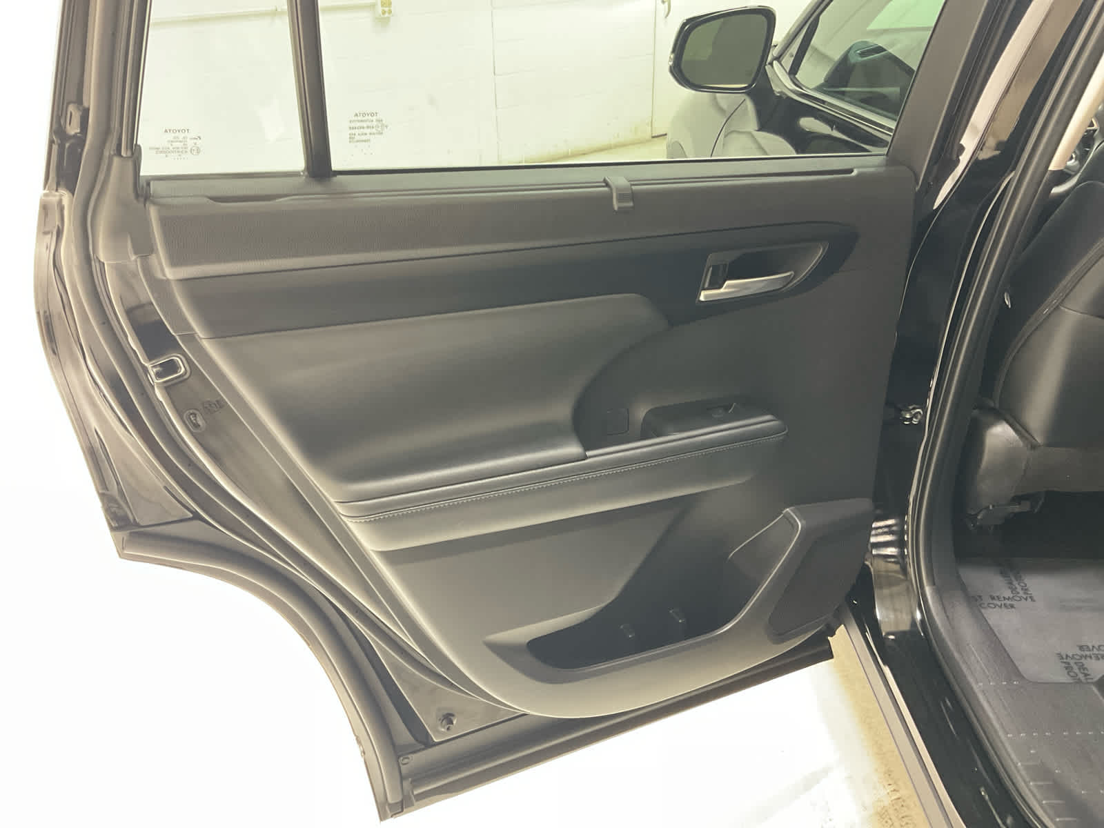 Used 2025 Toyota Highlander SUV