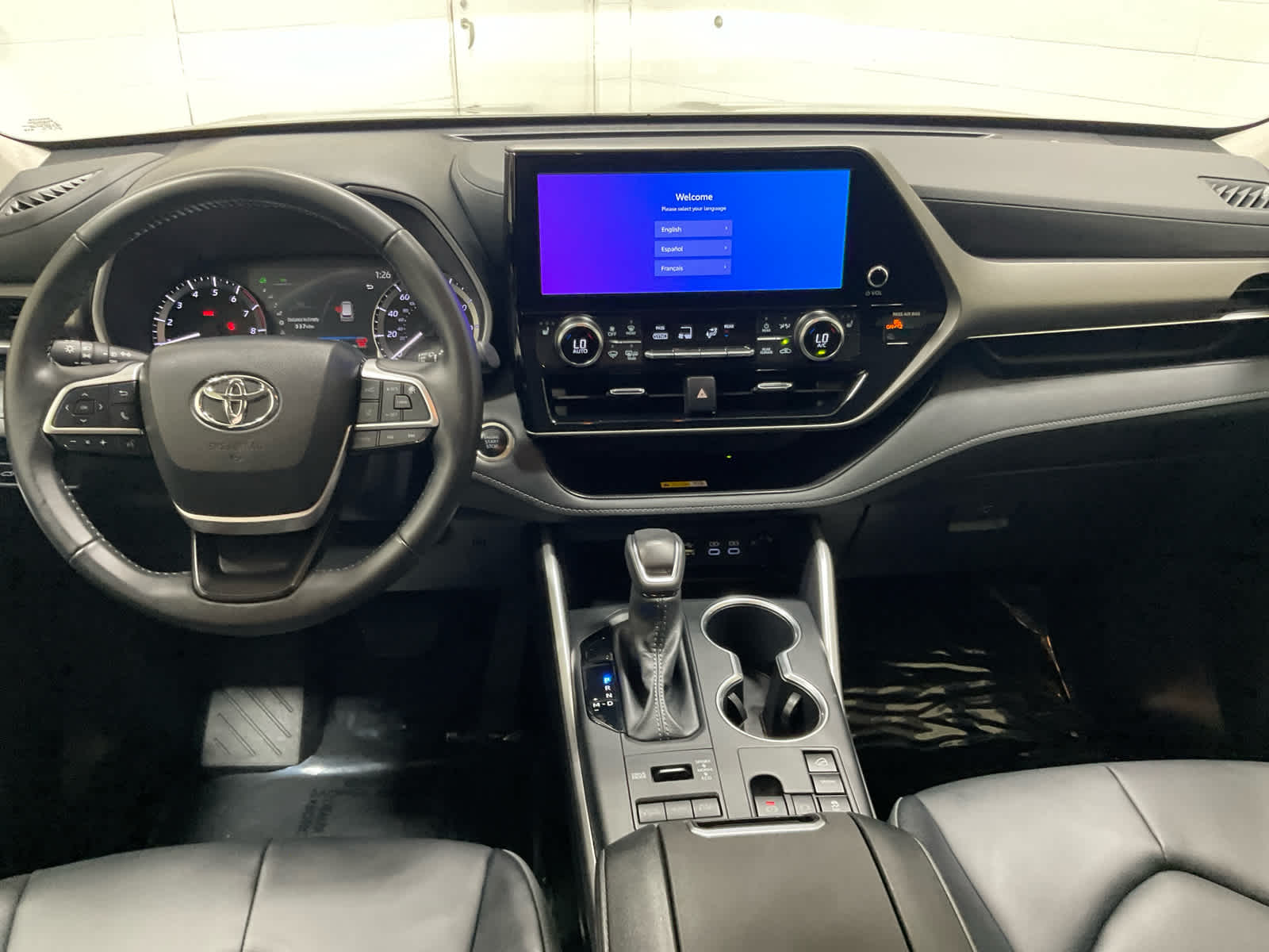 Used 2025 Toyota Highlander SUV