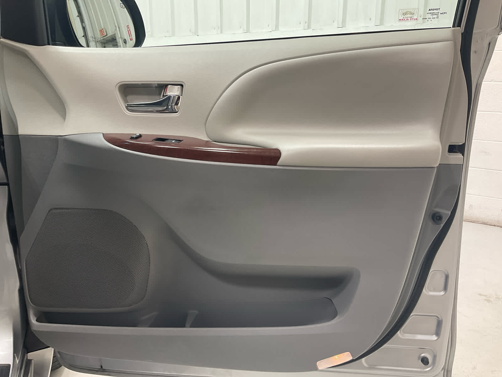 Used 2012 Toyota Sienna Van