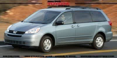 2005 Toyota Sienna LE's photo