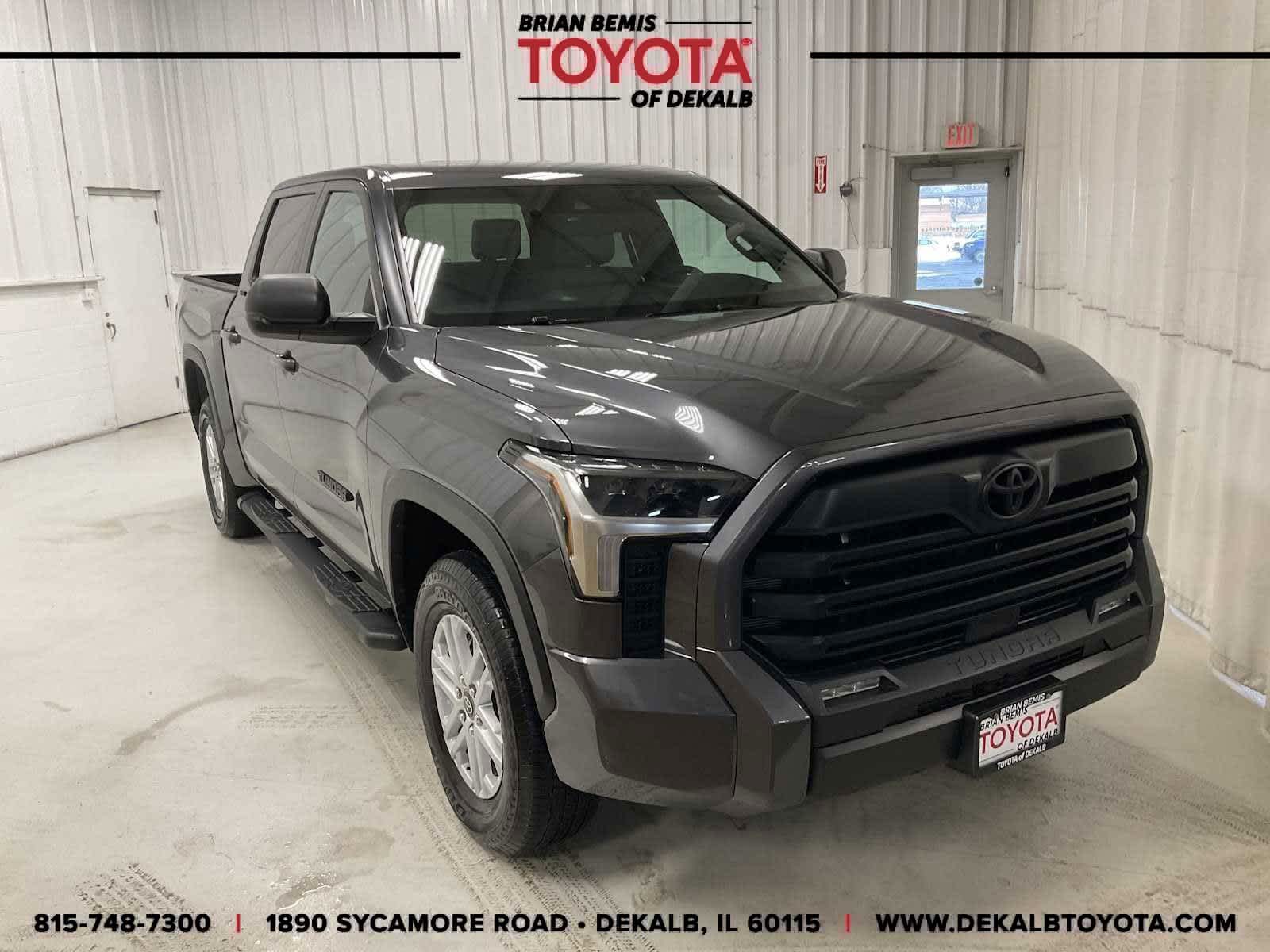 2025 Toyota Tundra SR5's photo