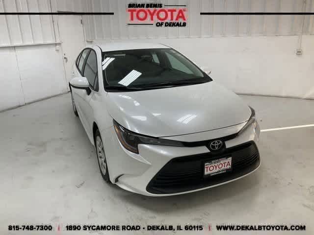 2026 Toyota Corolla LE's photo