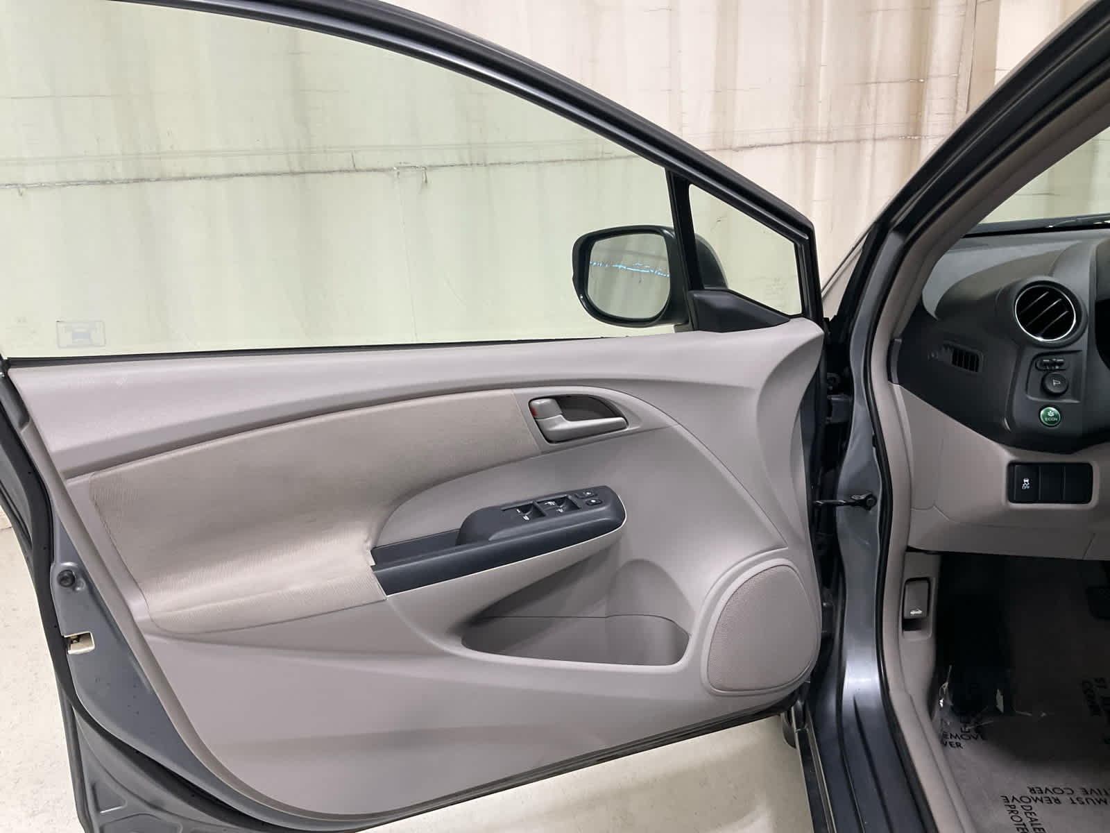 Used 2011 Honda Insight Sedan