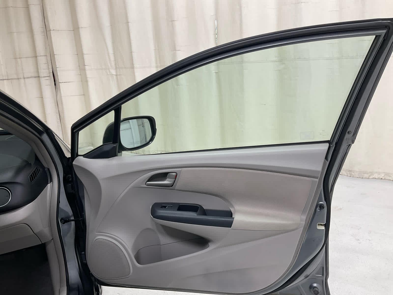Used 2011 Honda Insight Sedan