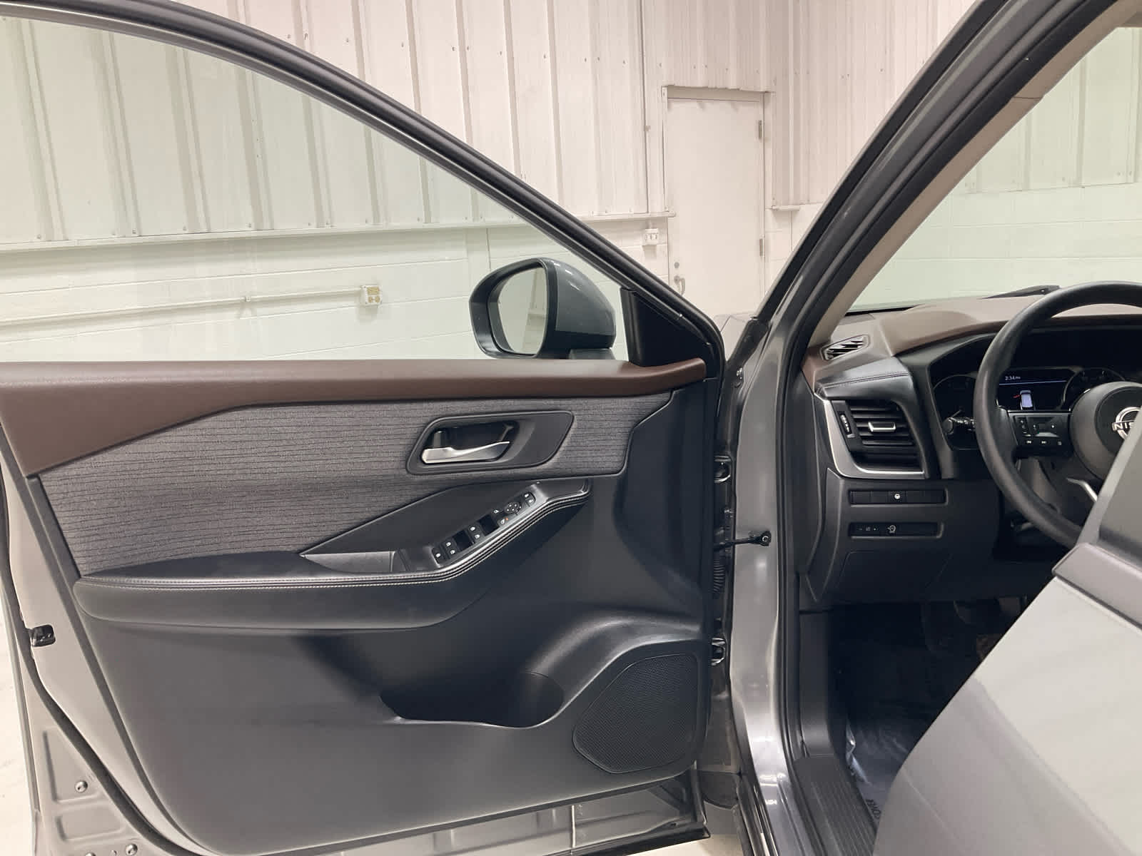 Used 2023 Nissan Rogue SUV