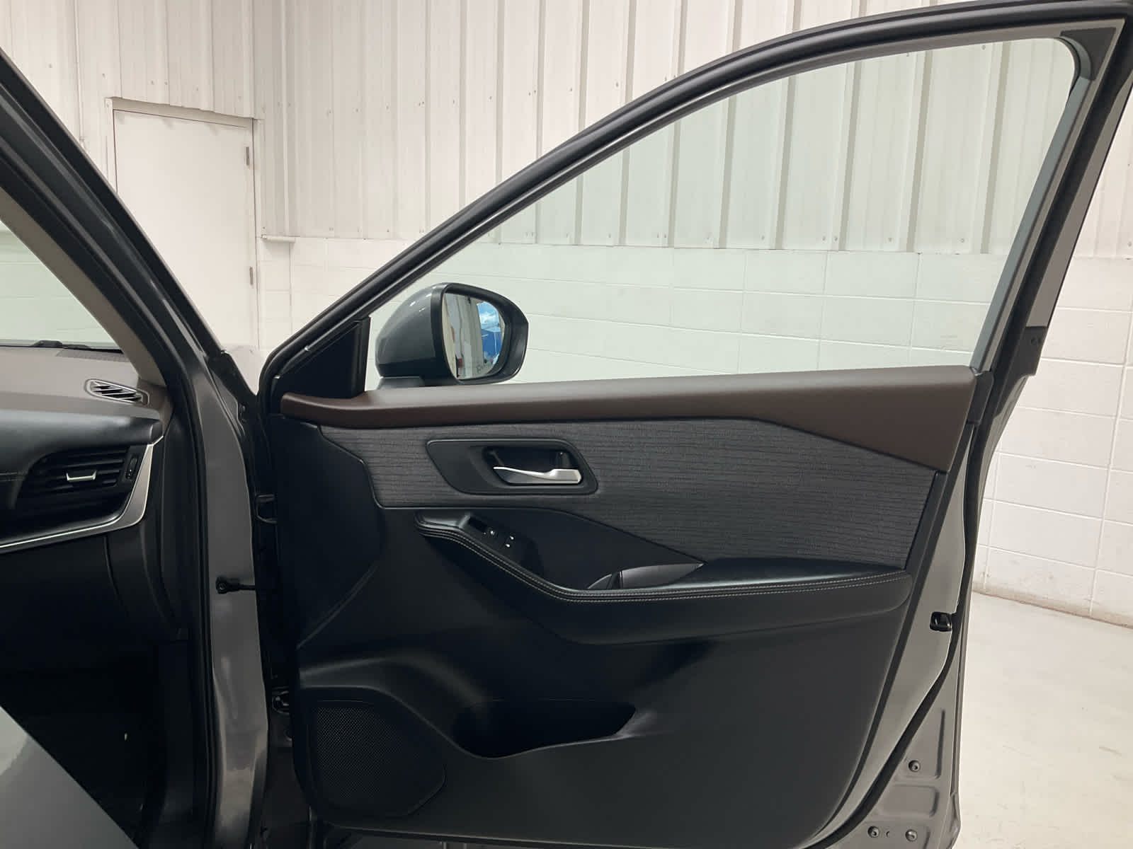 Used 2023 Nissan Rogue SUV