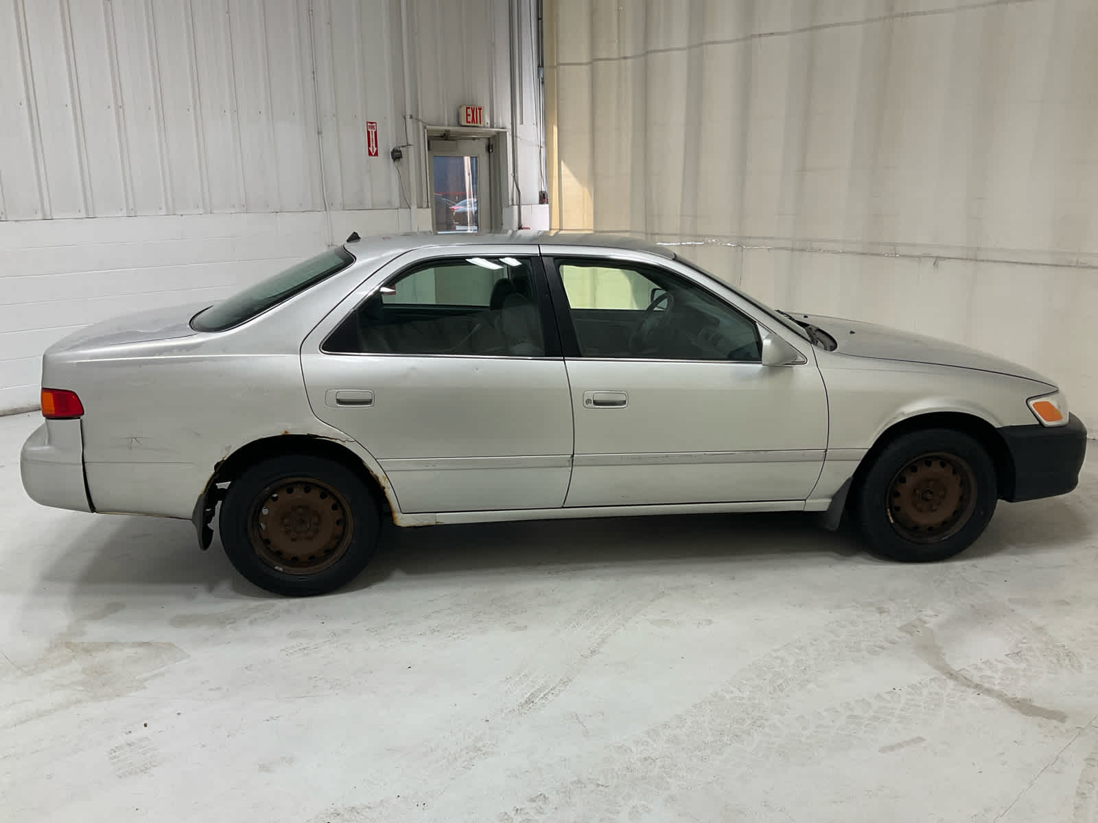 Used 2000 Toyota Camry Sedan