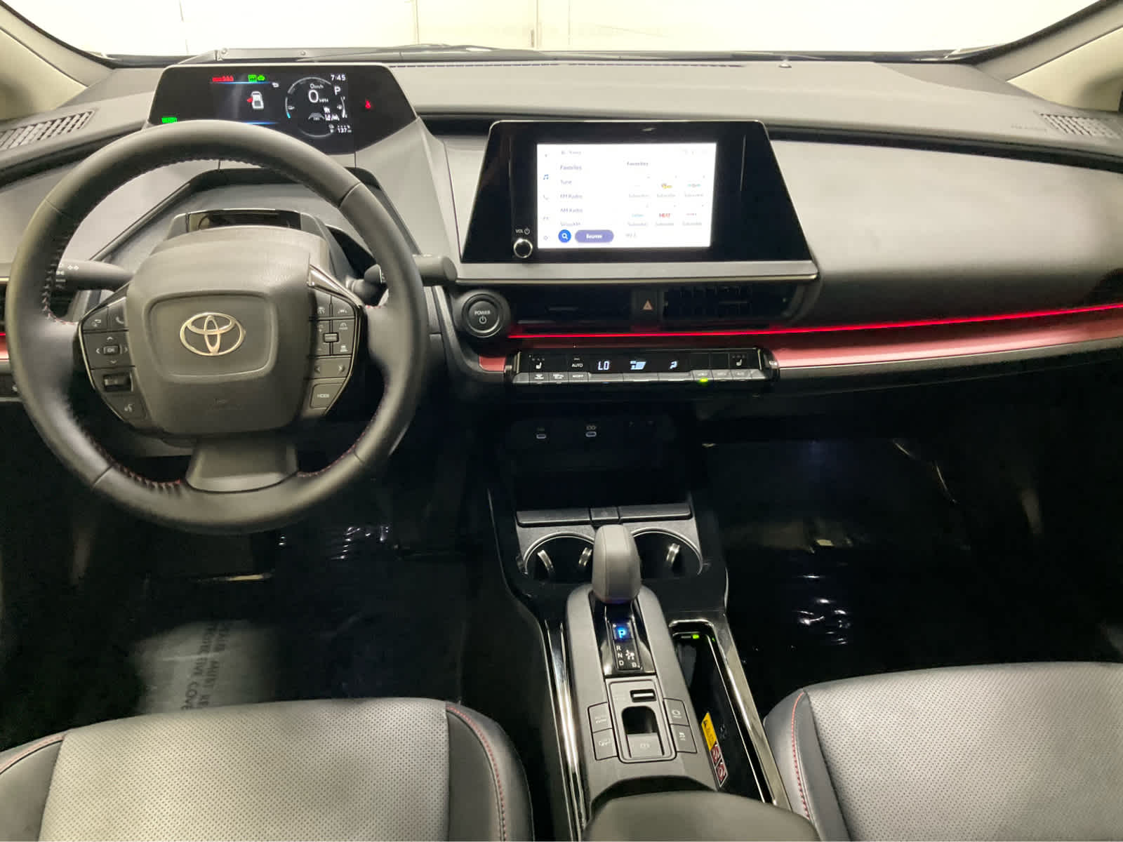 2026 Toyota Prius Plug-in Hybrid XSE - Photo 26