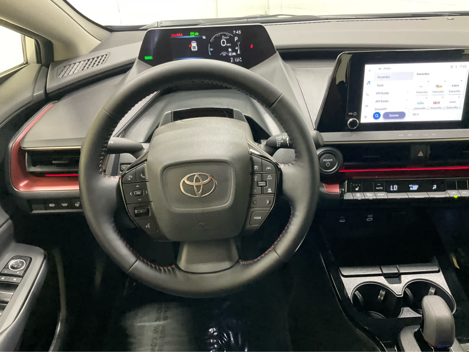 2026 Toyota Prius Plug-in Hybrid XSE - Photo 14