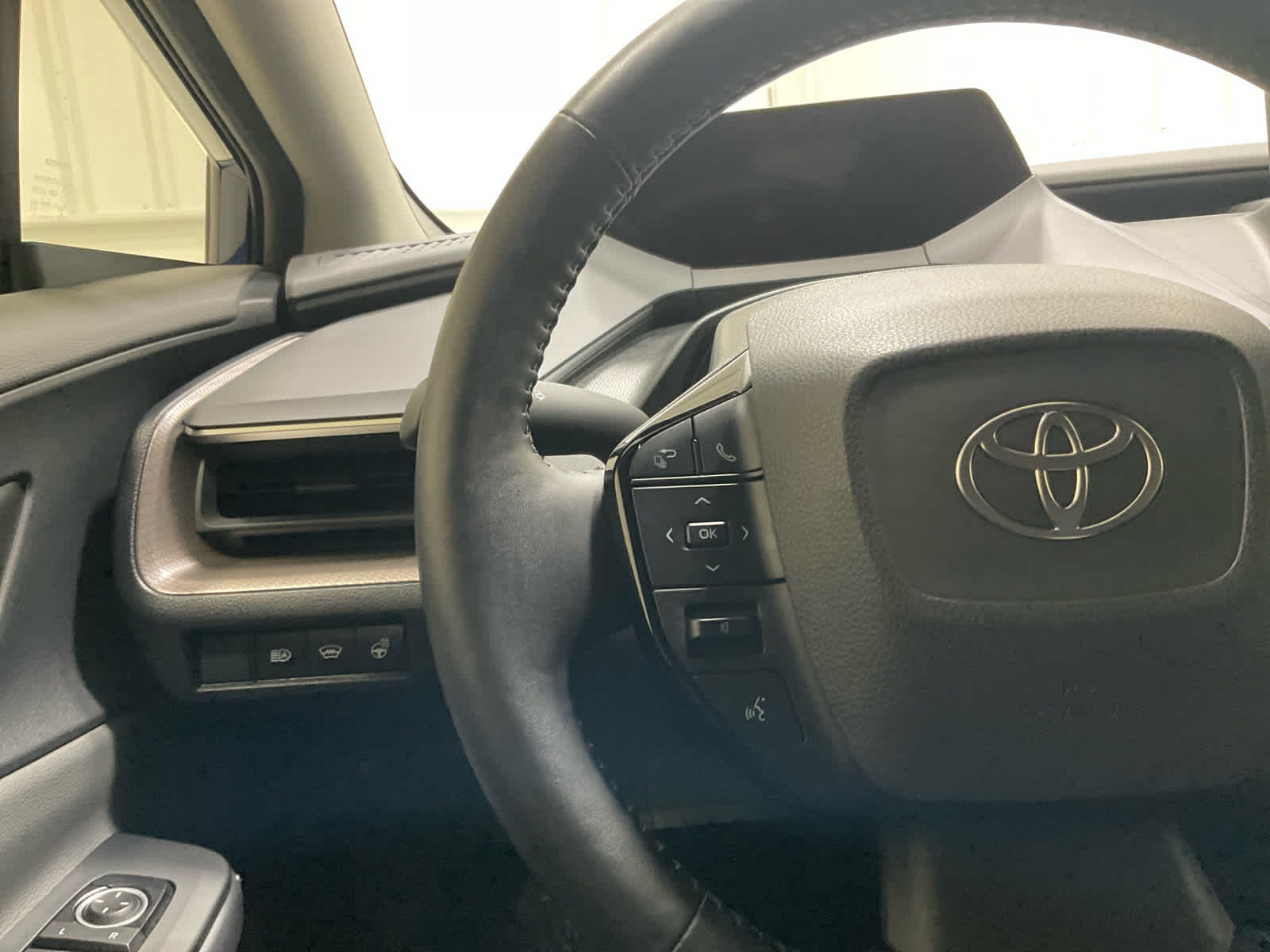 Used 2023 Toyota Prius Sedan