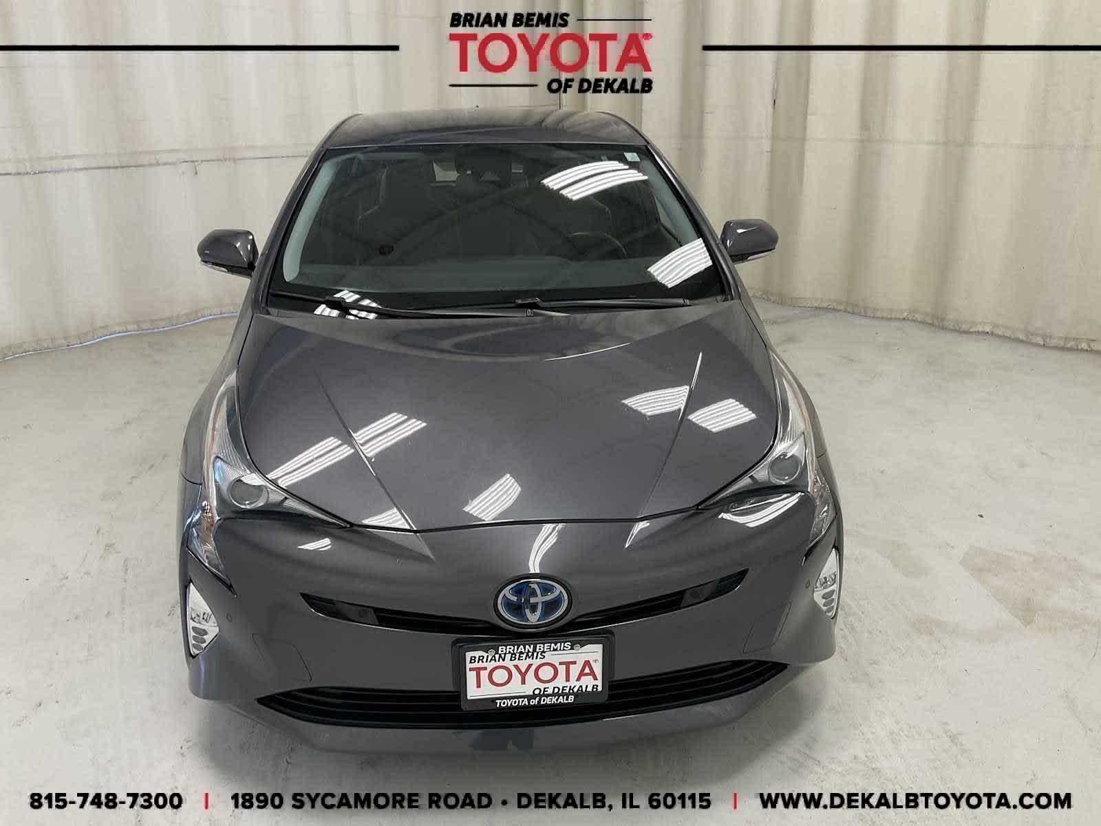 2018 Toyota Prius SE's photo