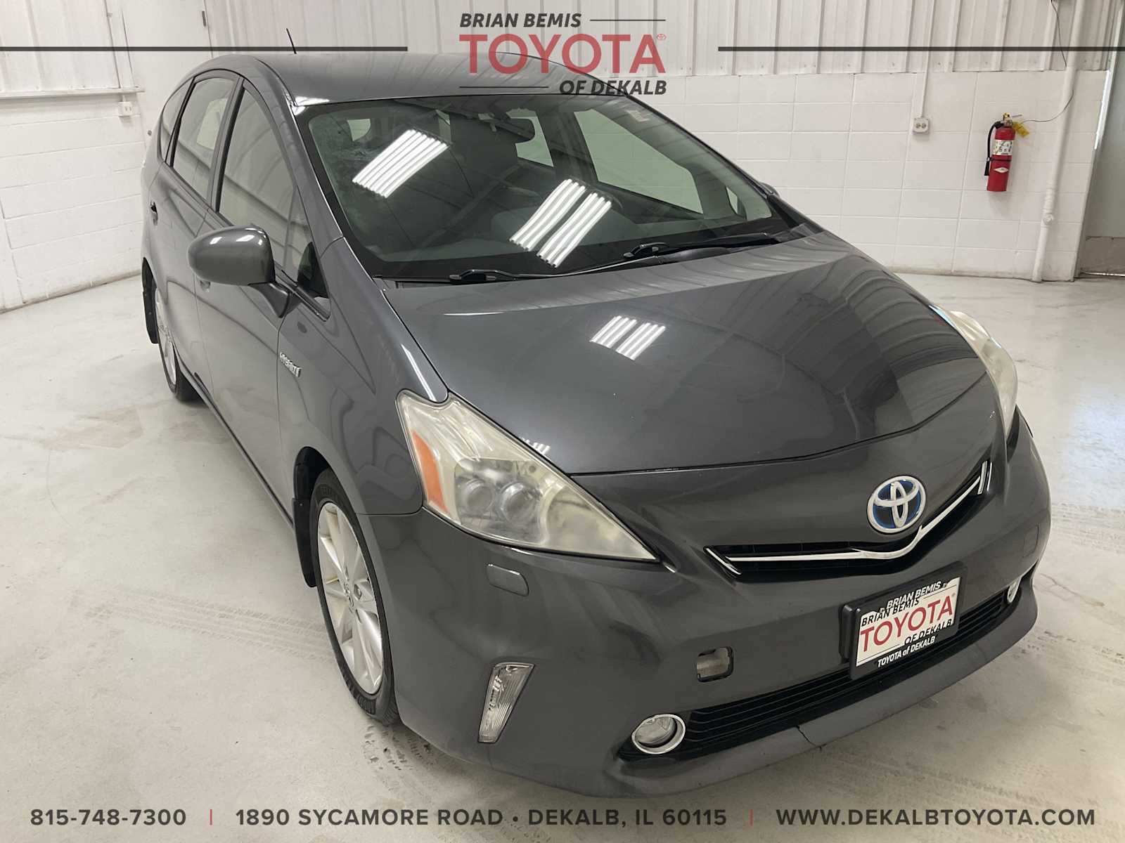 2013 Toyota Prius v Five FWD