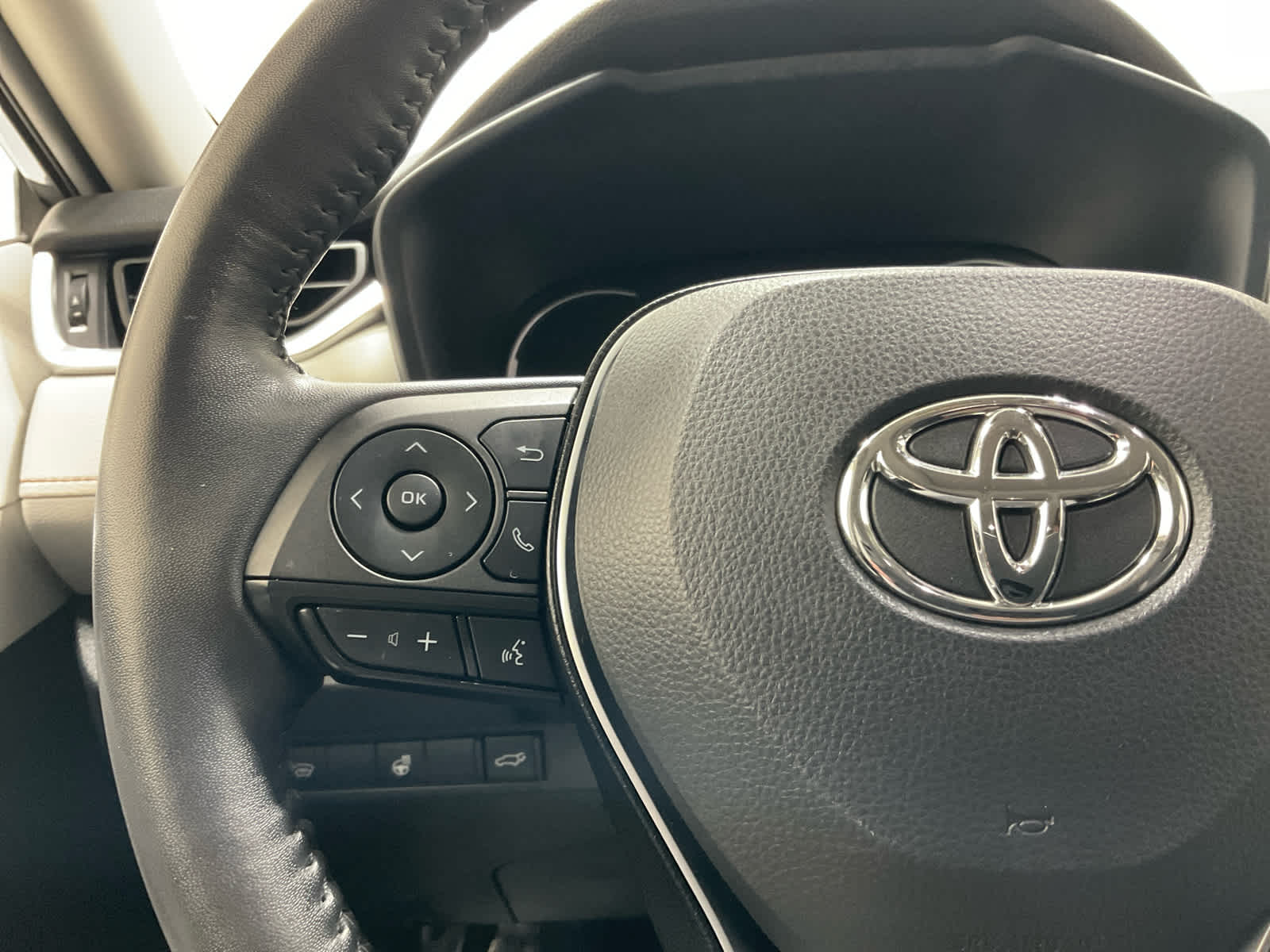 Used 2023 Toyota RAV4 SUV