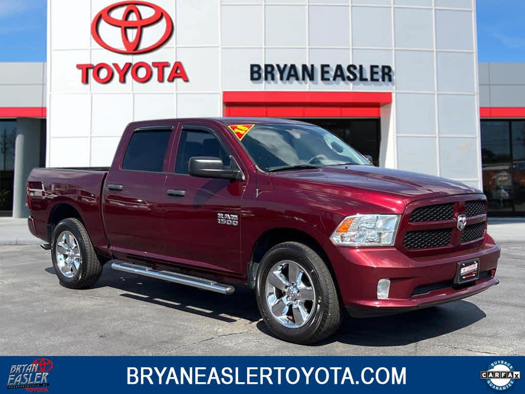 2018 RAM 1500 Express Crew Cab RWD