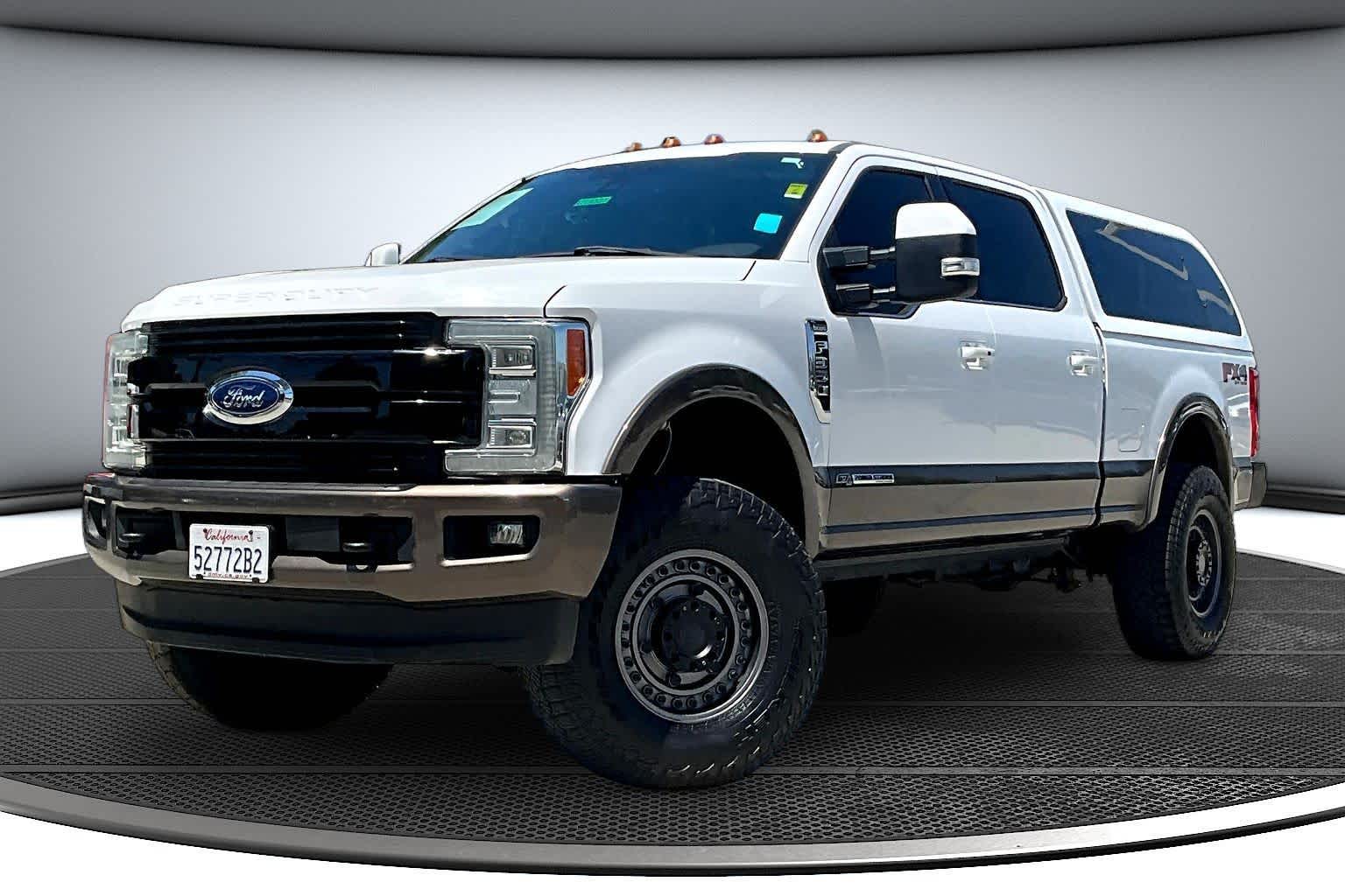 2017 Ford F-350 Super Duty King Ranch Crew Cab 4WD