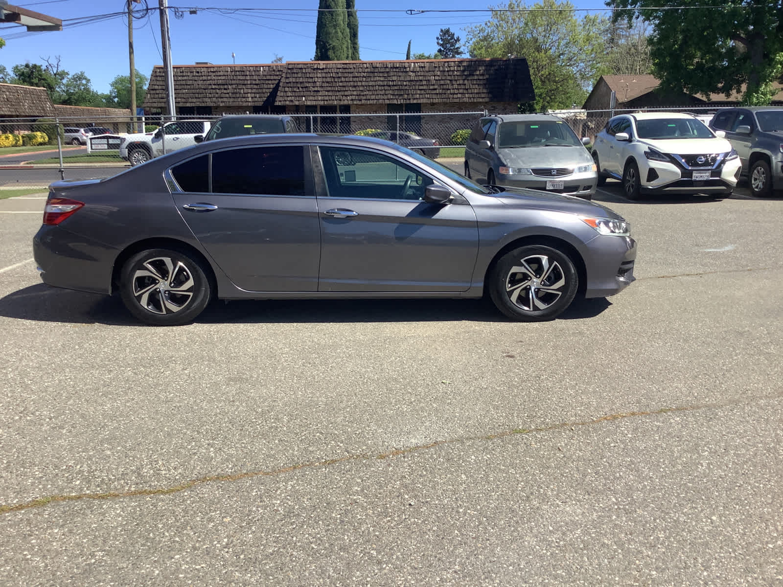 View vehicle photo 6