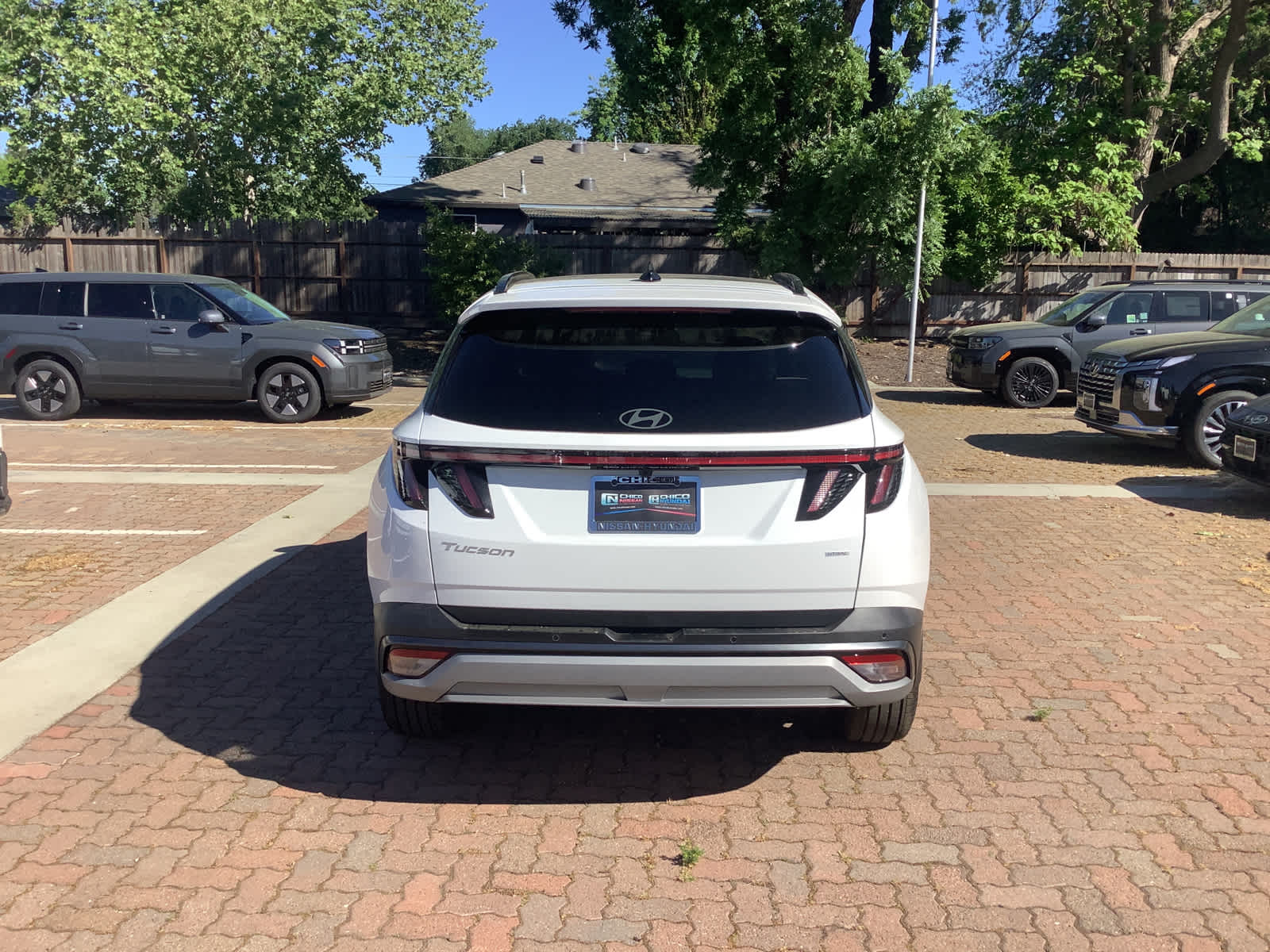 View vehicle photo 3