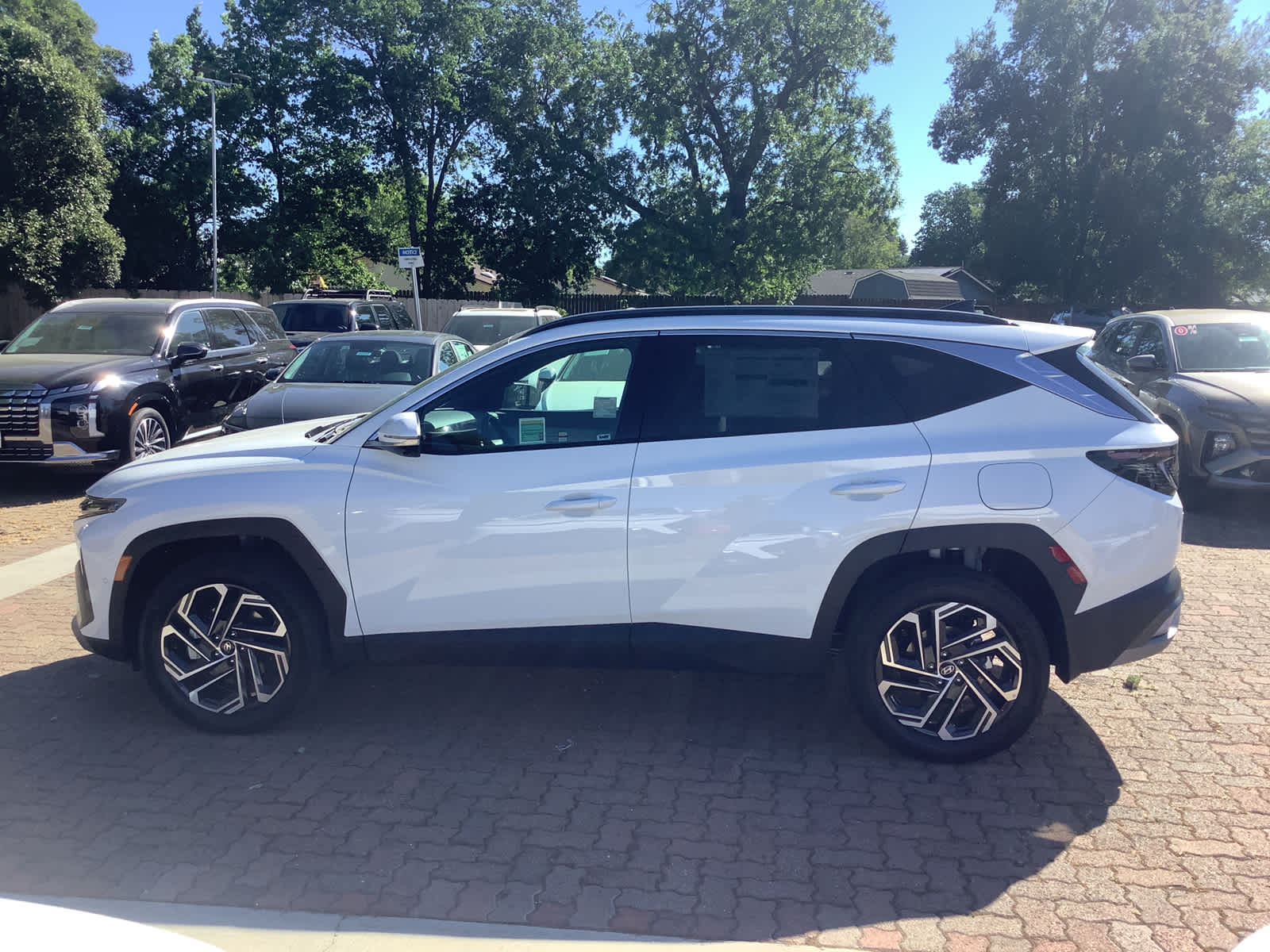 View vehicle photo 4