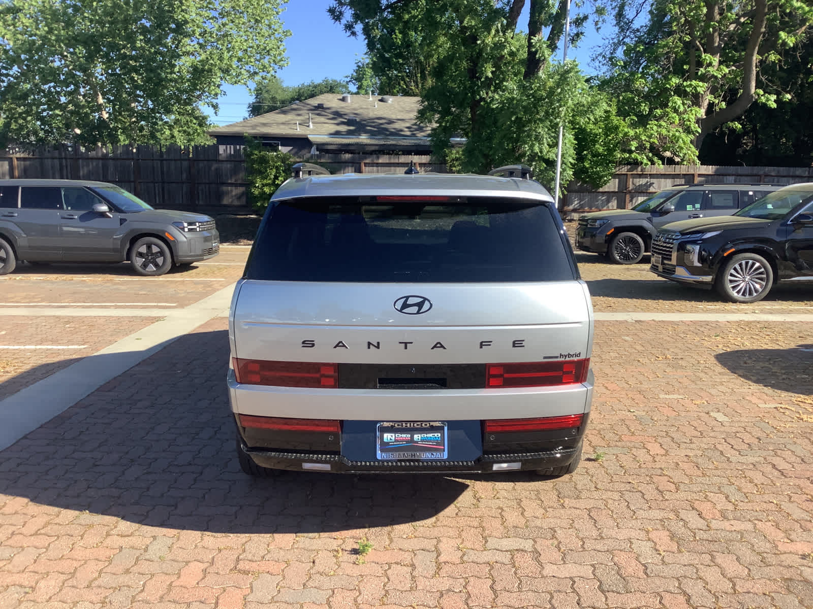 View vehicle photo 3