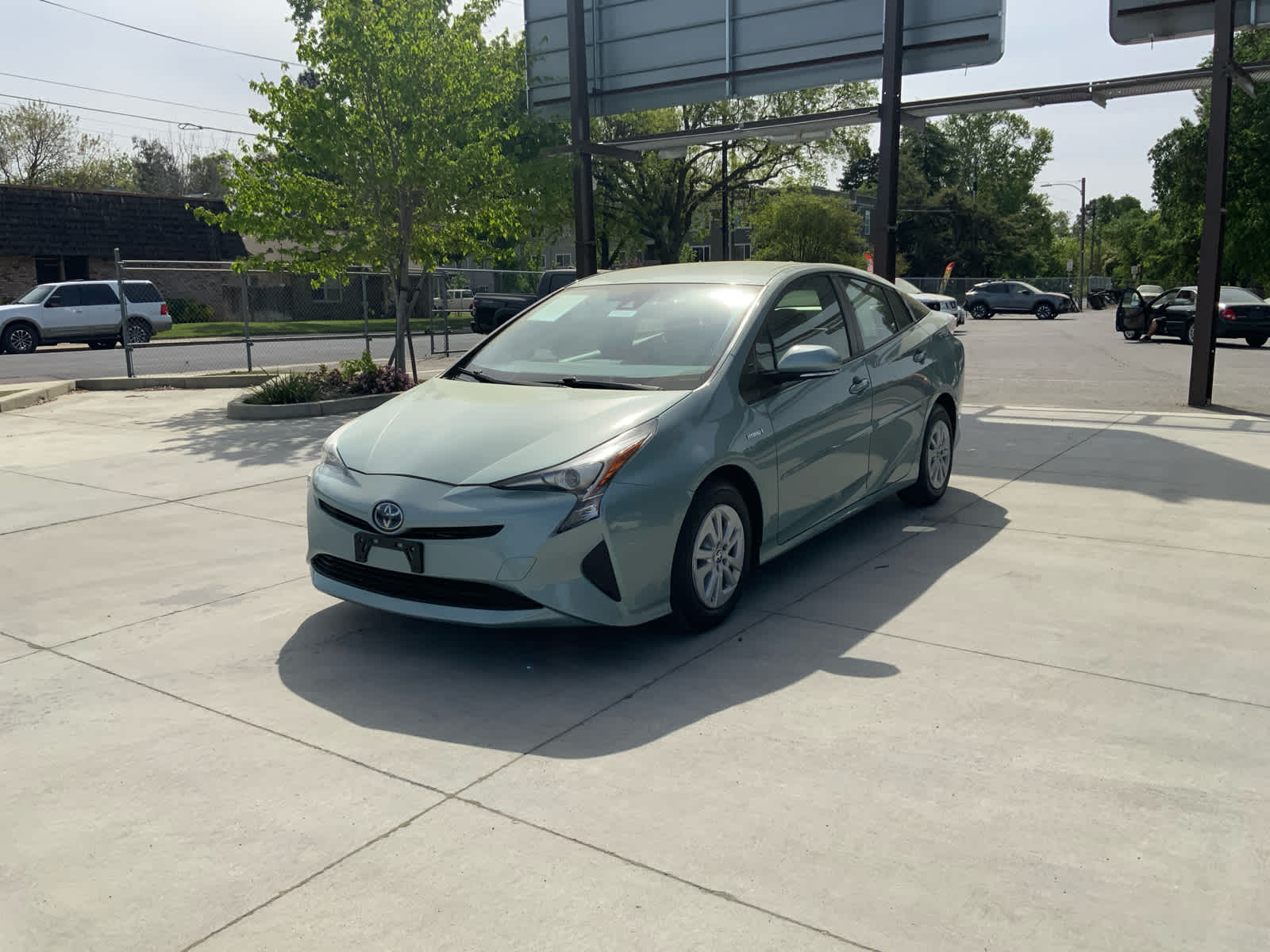 2017 Toyota Prius Two FWD