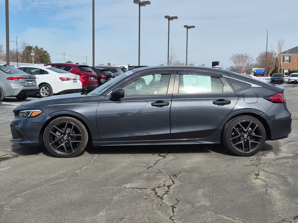 View vehicle photo 6