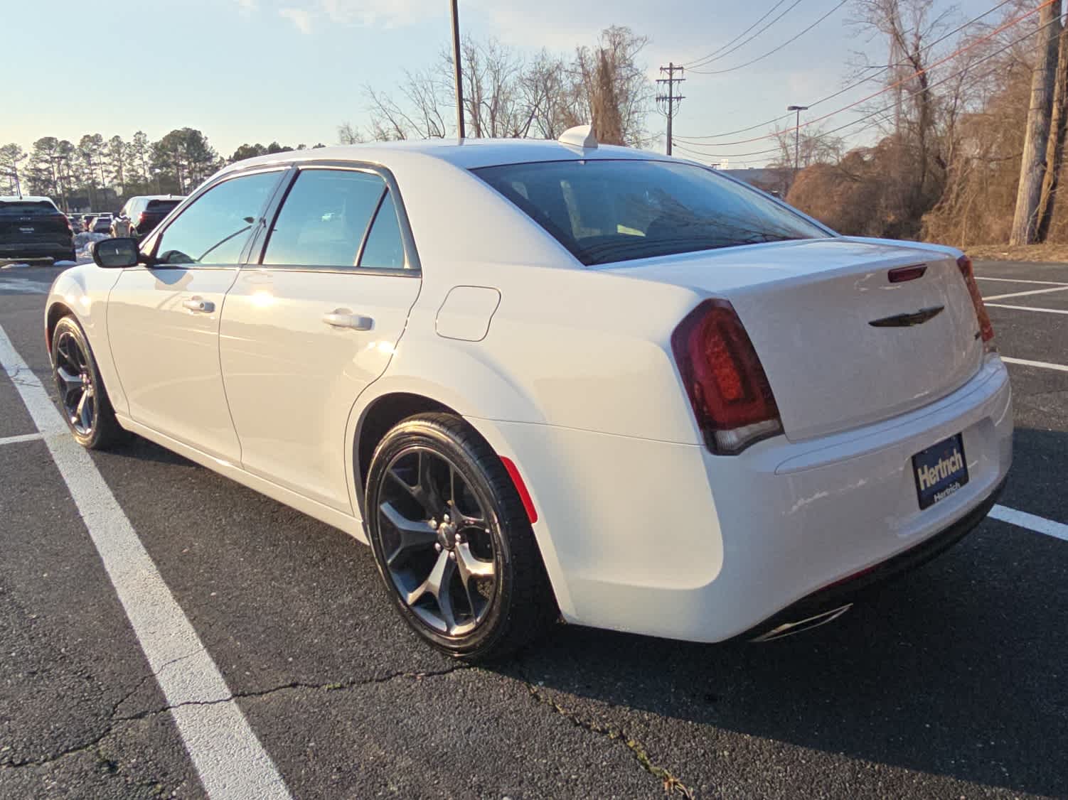 View vehicle photo 3