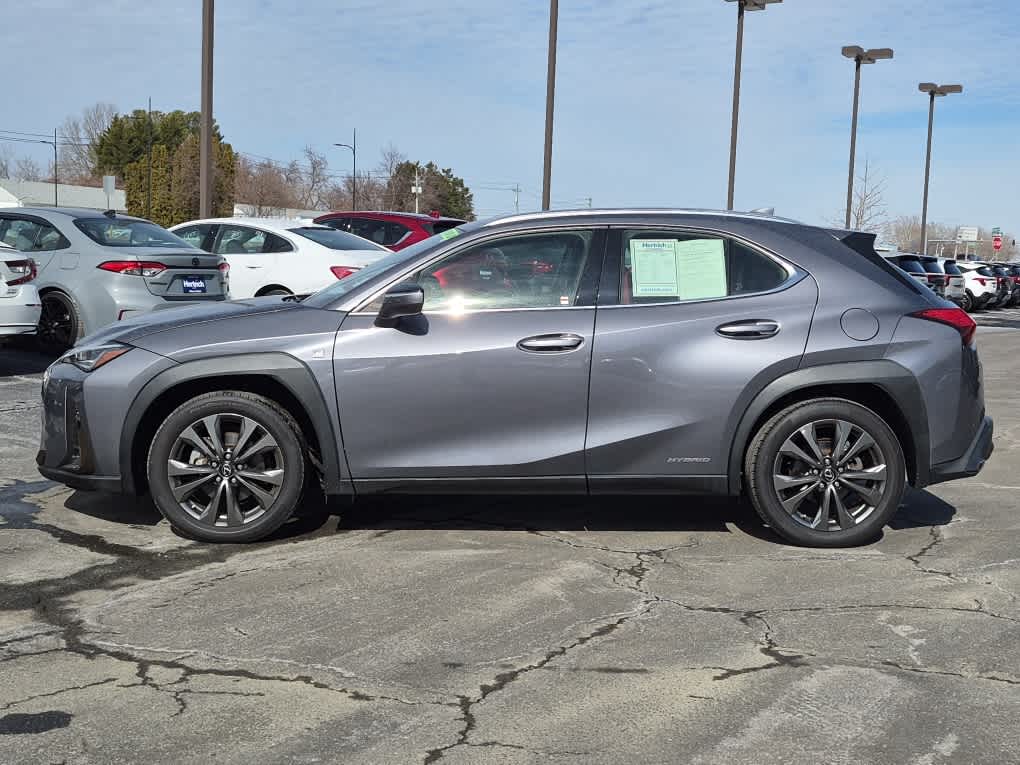 View vehicle photo 6