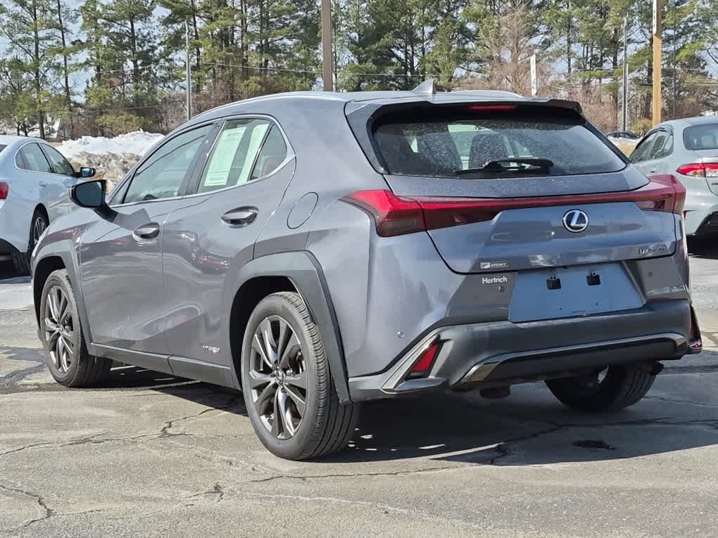 View vehicle photo 5