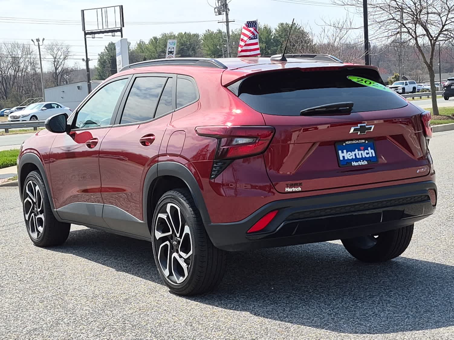 View vehicle photo 4